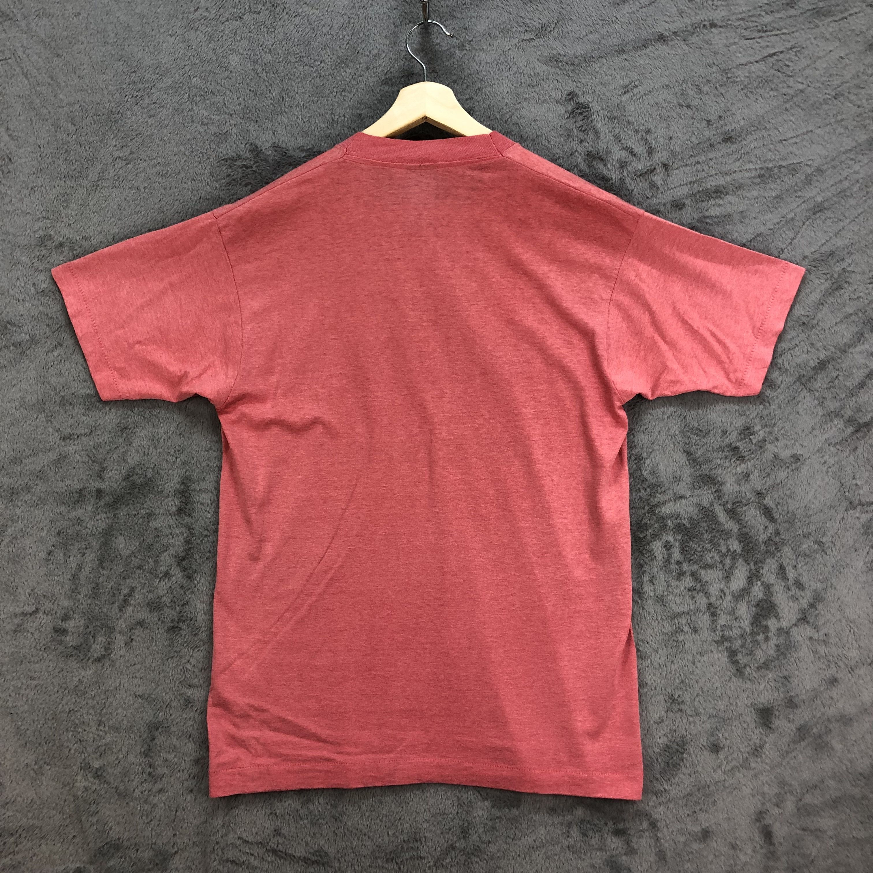 Vintage Vintage 86's The White Mountains T Shirts #6016-218 Size US L / EU 52-54 / 3 - 11 Thumbnail