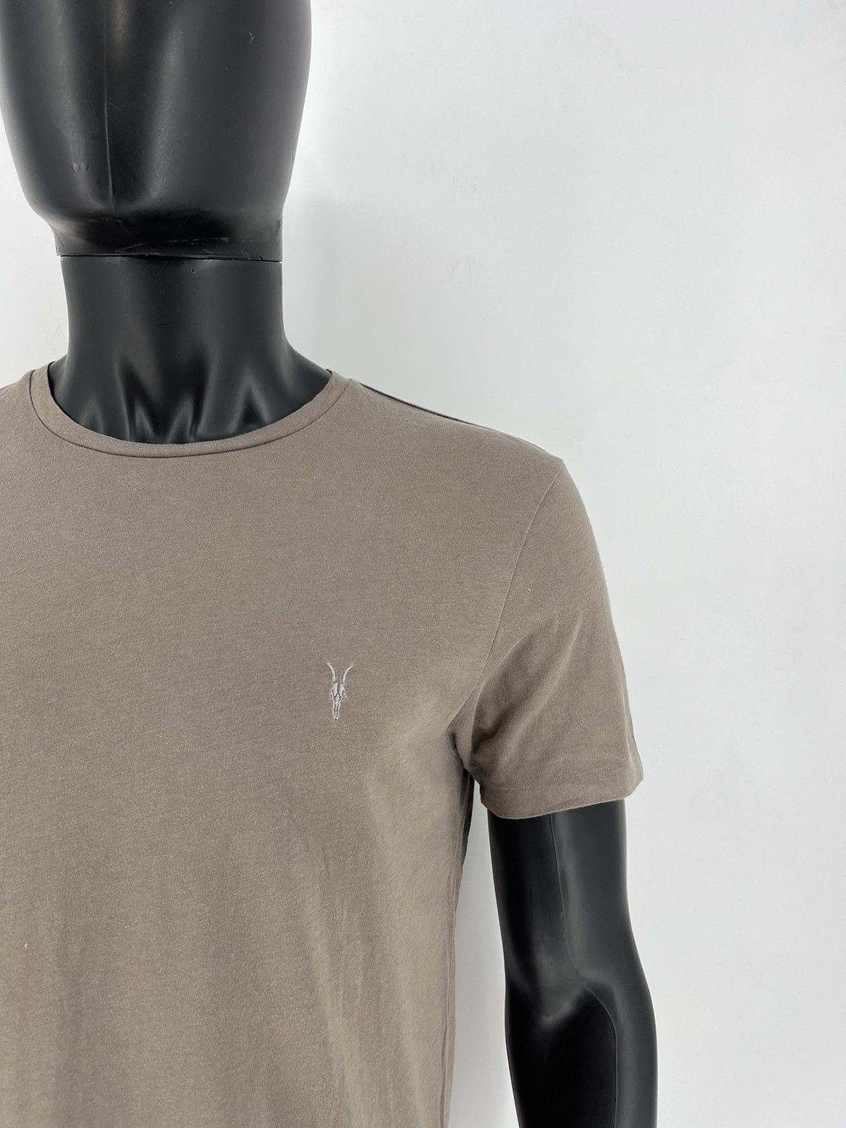 Allsaints Vintage Y2K Allsaints T-shirt Luxury Sportswear Size M Size US M / EU 48-50 / 2 - 6 Thumbnail