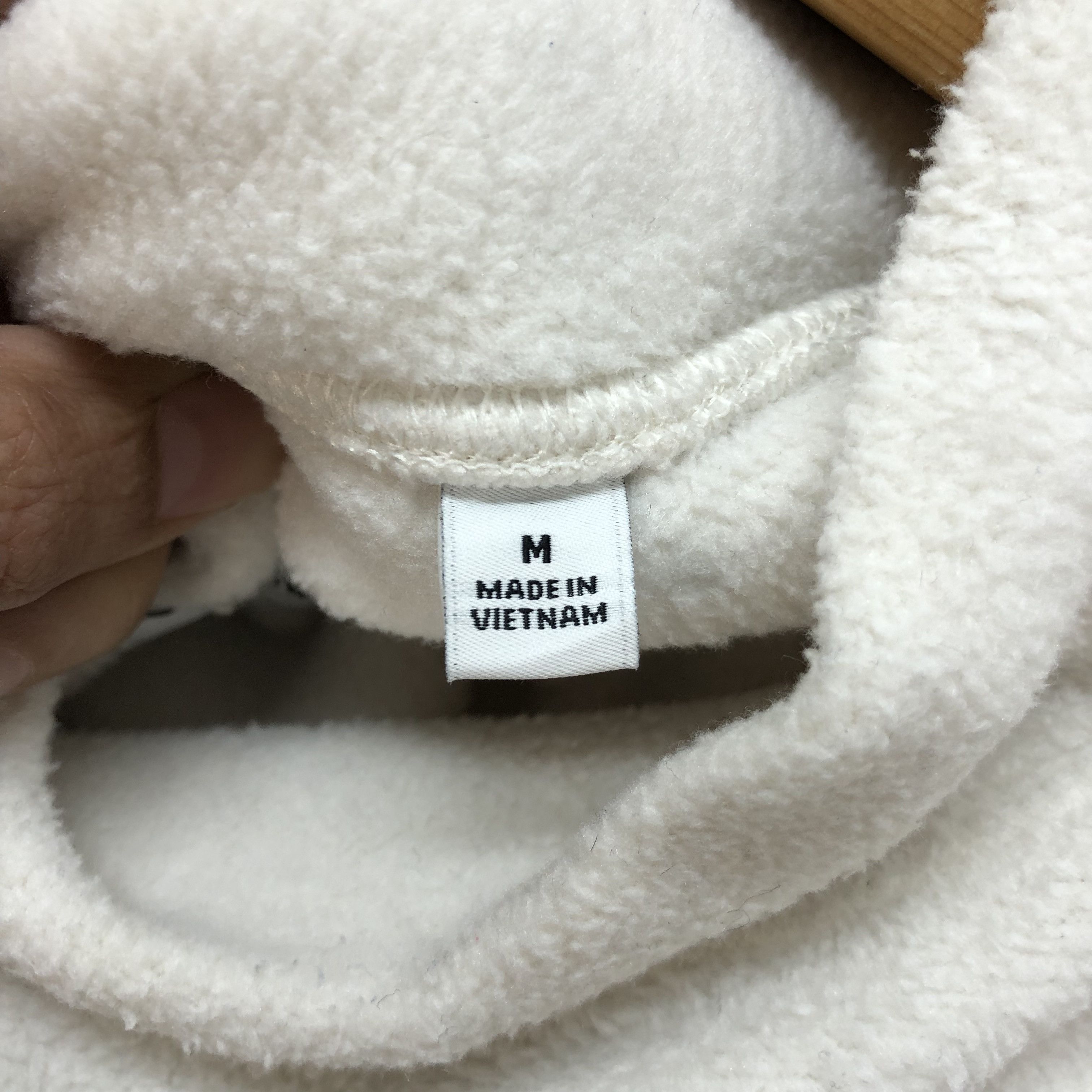 Uniqlo × White Mountaineering Uniqlo X White Mountaineering White Fleece #6007-217 Size M / US 6-8 / IT 42-44 - 11 Thumbnail