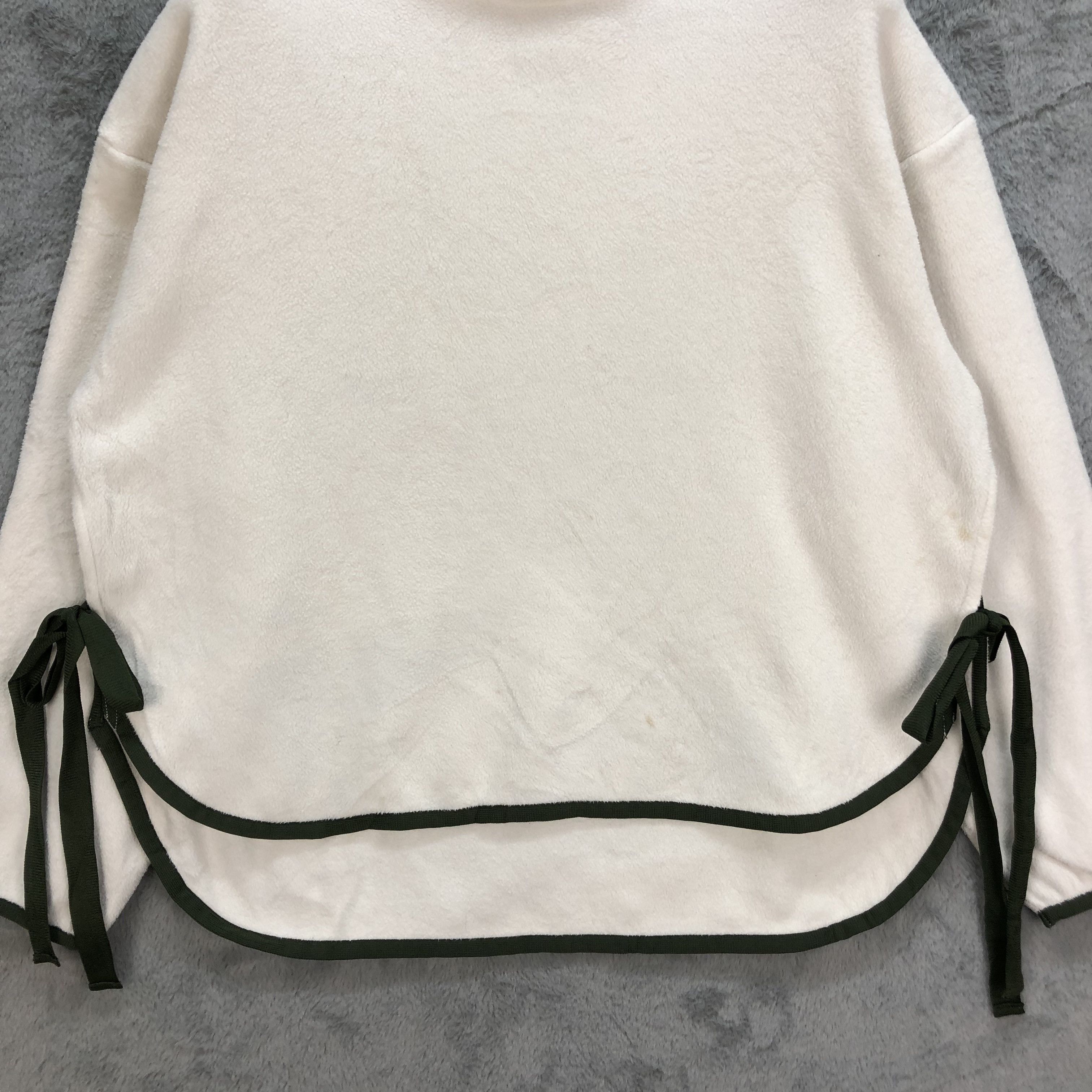 Uniqlo × White Mountaineering Uniqlo X White Mountaineering White Fleece #6007-217 Size M / US 6-8 / IT 42-44 - 3 Thumbnail