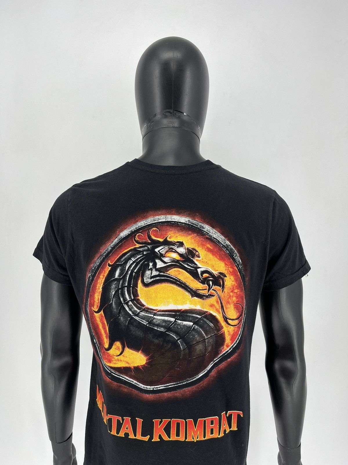 Band Tees Mortal Kombat In Flames Vintage Y2K T-Shirt Size US M / EU 48-50 / 2 - 8 Thumbnail