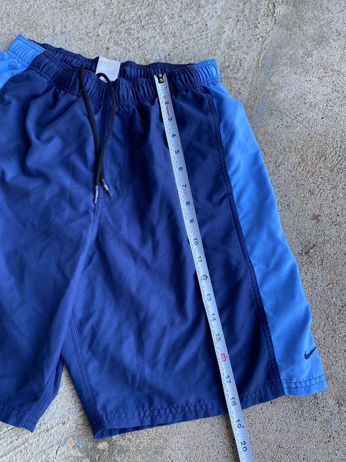 Nike × Vintage Vintage Y2K Nike Blue Lined Shorts Size US 26 / EU 42 - 9 Thumbnail