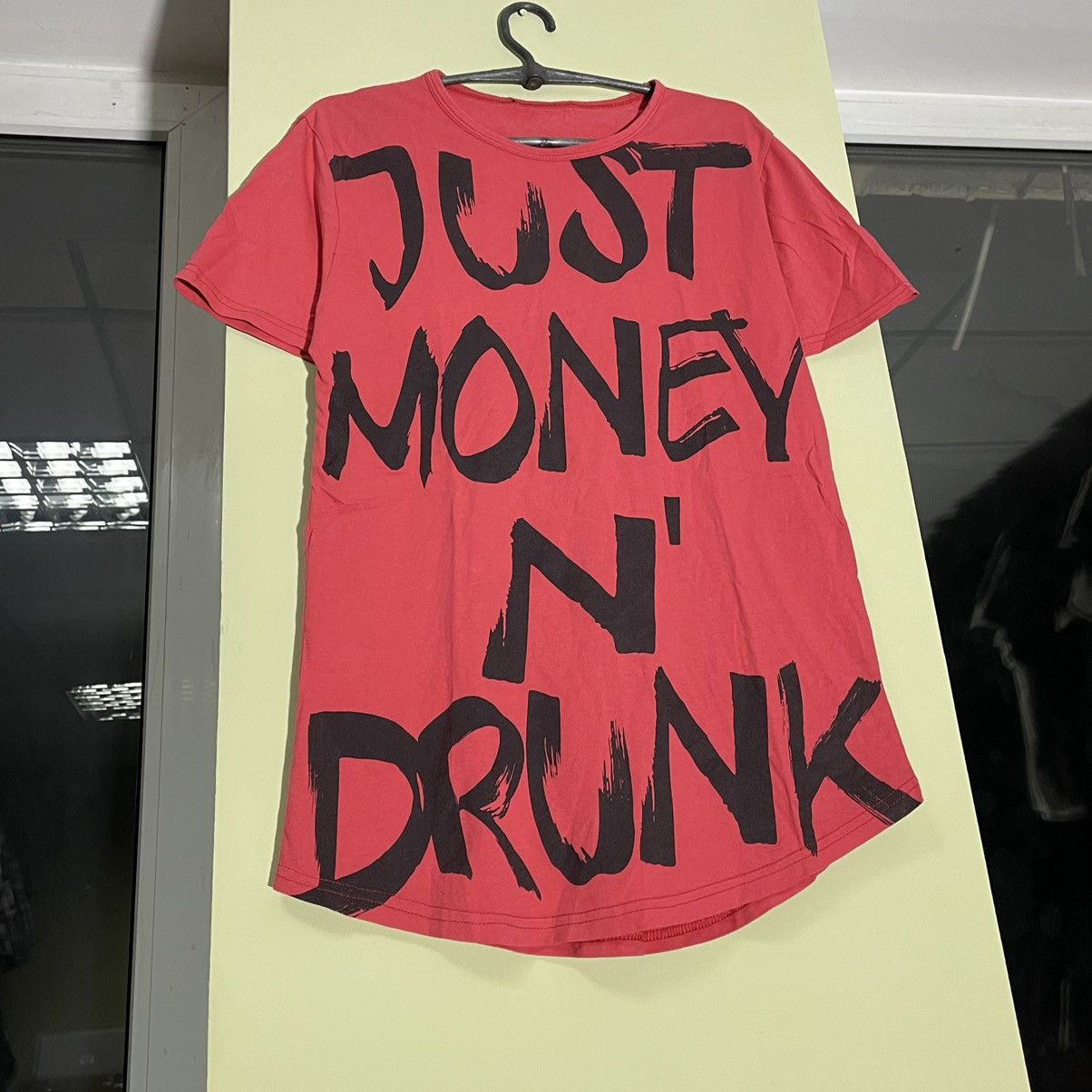 Vintage Vintage Y2K Adult 90s Tee Money Drunk Promo M Size US M / EU 48-50 / 2 - 4 Thumbnail