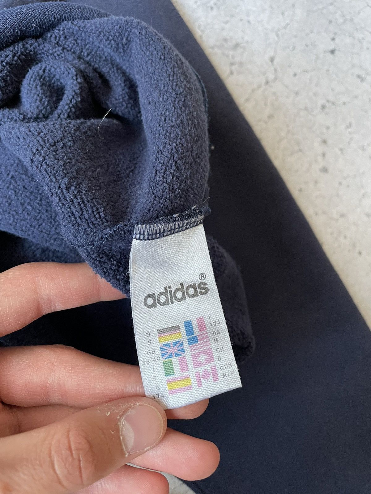Adidas Adidas vintage Big logo sweatshirt Y2K Size US S / EU 44-46 / 1 - 10 Thumbnail