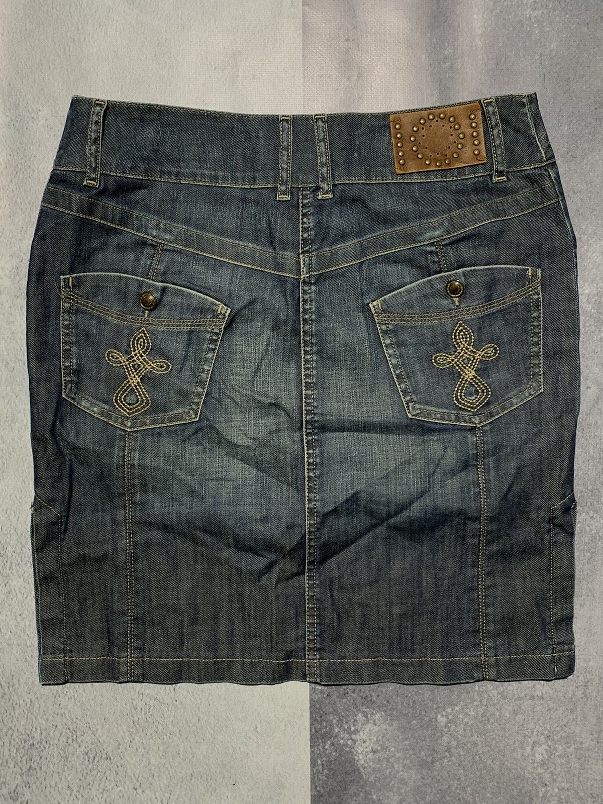 Japanese Brand × Vintage Vintage Y2K denim mini skirt streetwear style size 32 Size 32" / US 10 / IT 46 - 5 Thumbnail