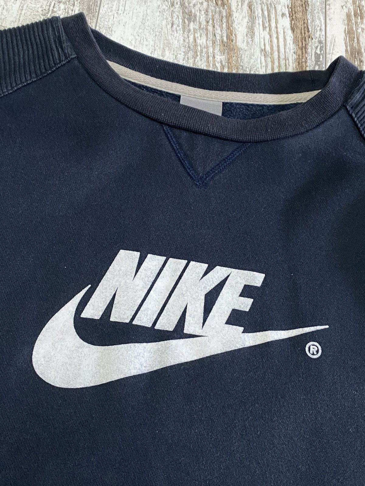 Nike Mens Vintage Nike swoosh sweatshirt y2k rare acg streetwear Size US L / EU 52-54 / 3 - 4 Thumbnail