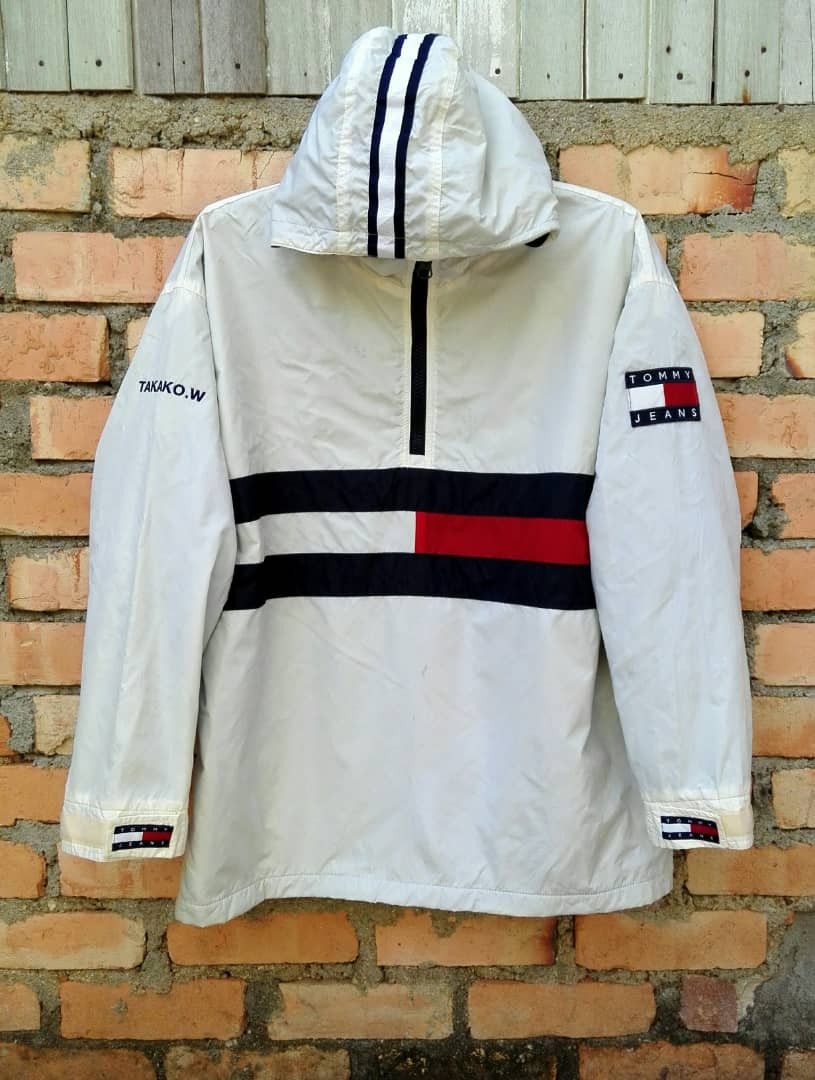 image of Sports Specialties x Tommy Hilfiger Tommy Jeans Jacket Hooded Big Logo in White, Men's (Size Medium