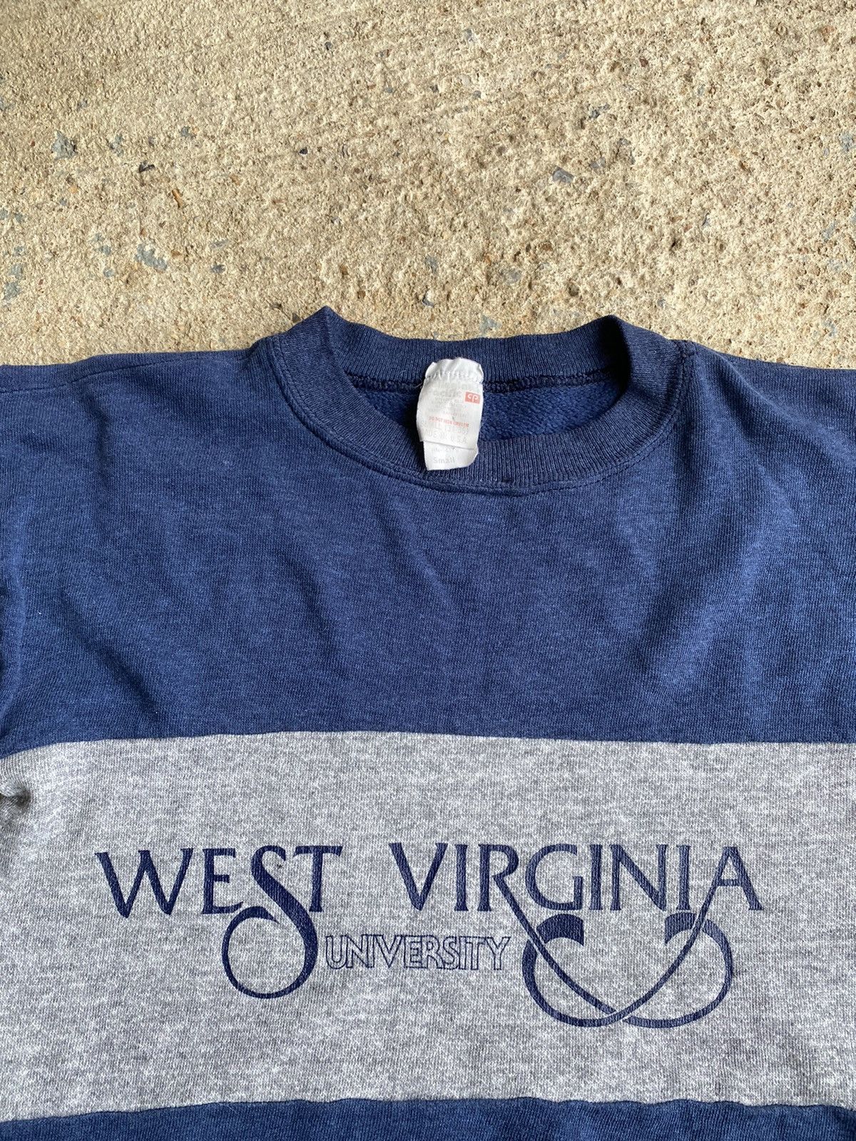 Vintage Vintage 80’s West Virginia University Sweatshirt Size US S / EU 44-46 / 1 - 2 Thumbnail