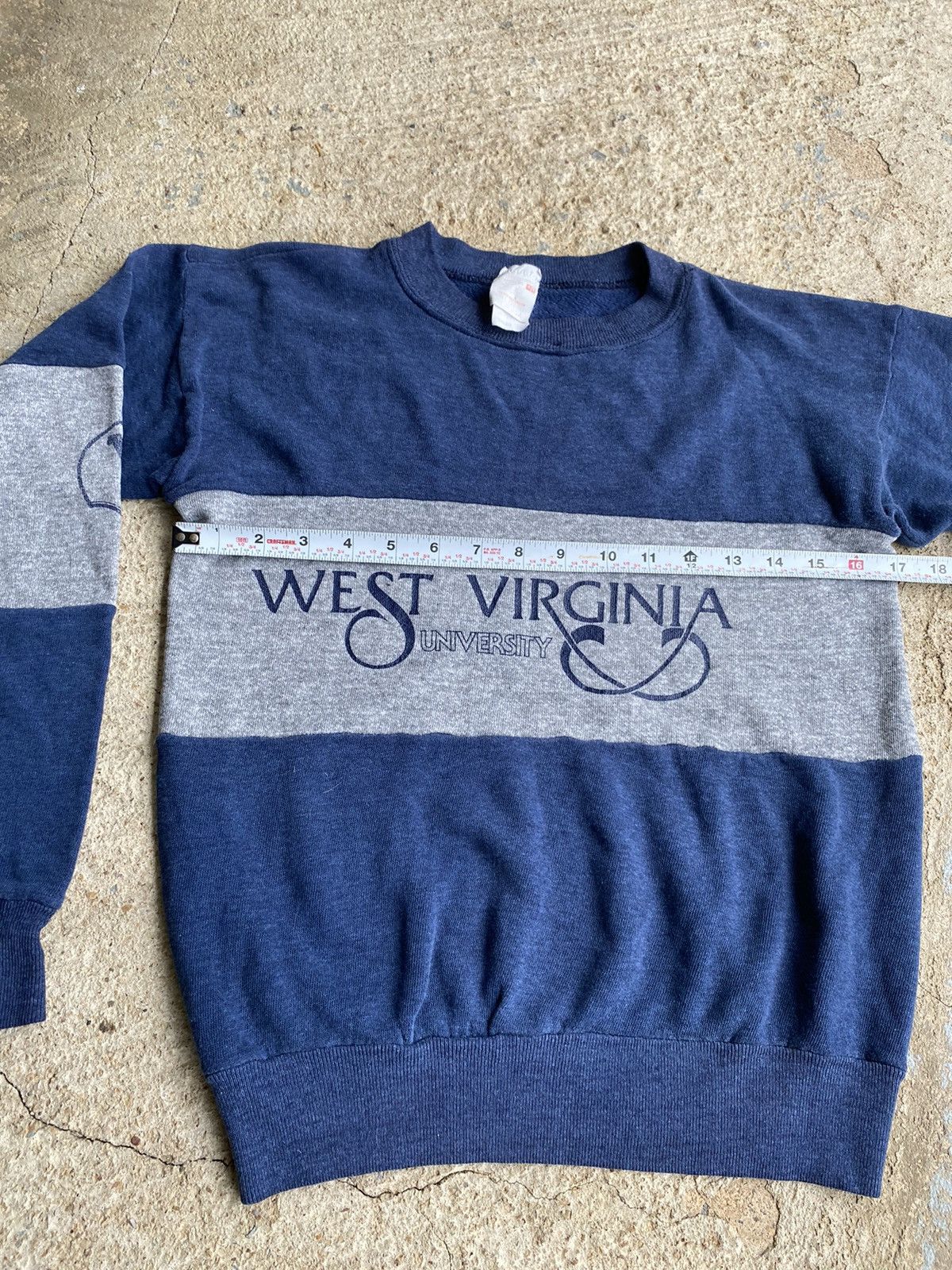 Vintage Vintage 80’s West Virginia University Sweatshirt Size US S / EU 44-46 / 1 - 7 Thumbnail