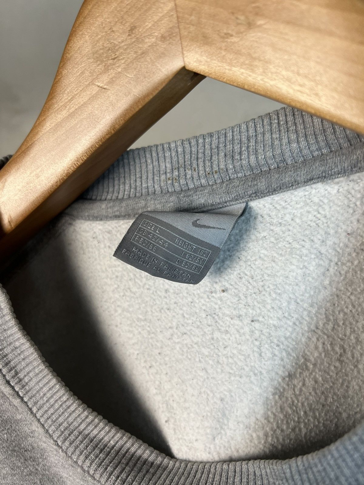 Nike × Vintage Vintage Nike Sweatshirt Big Swoosh Size US L / EU 52-54 / 3 - 6 Thumbnail