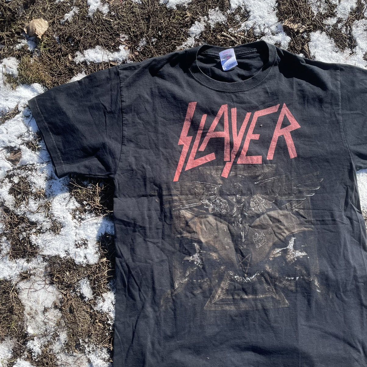 Vintage Vintage 90s Slayer Thrashed Graphic Band Tee Grunge Boxy L Size US L / EU 52-54 / 3 - 3 Thumbnail