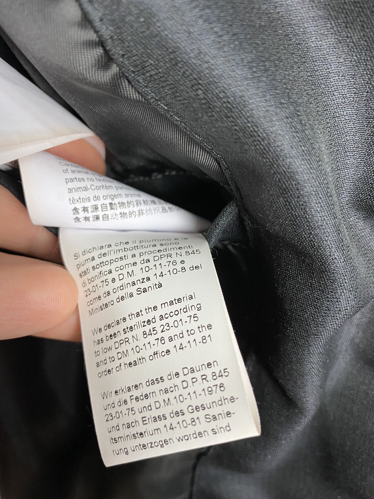 Armani Emporio Armani Packable Hood Down Jacket Size 46 Size L / US 10 / IT 46 - 10 Thumbnail