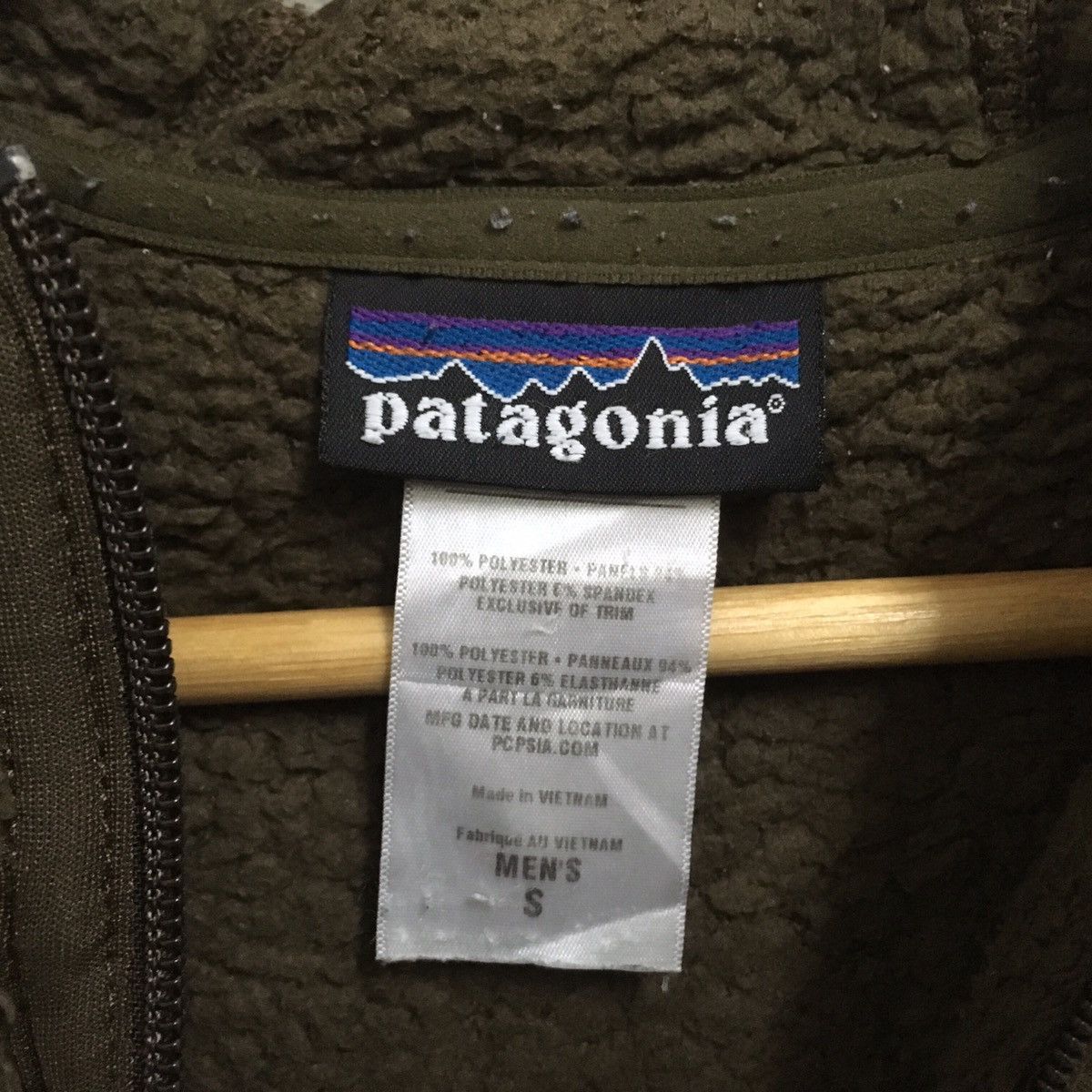 Patagonia × Vintage Vintage PATAGONIA Outdoor Small Logo Fleece Hoodie Sweater Size US S / EU 44-46 / 1 - 4 Thumbnail
