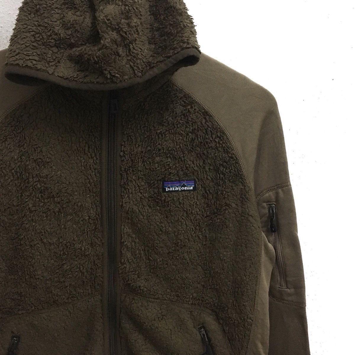 Patagonia × Vintage Vintage PATAGONIA Outdoor Small Logo Fleece Hoodie Sweater Size US S / EU 44-46 / 1 - 3 Thumbnail