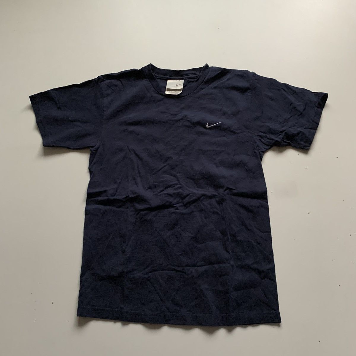 Nike Vintage 90s Nike Embroidered Swoosh T Shirt Fits XS Rare Size US XS / EU 42 / 0 - 1 Thumbnail