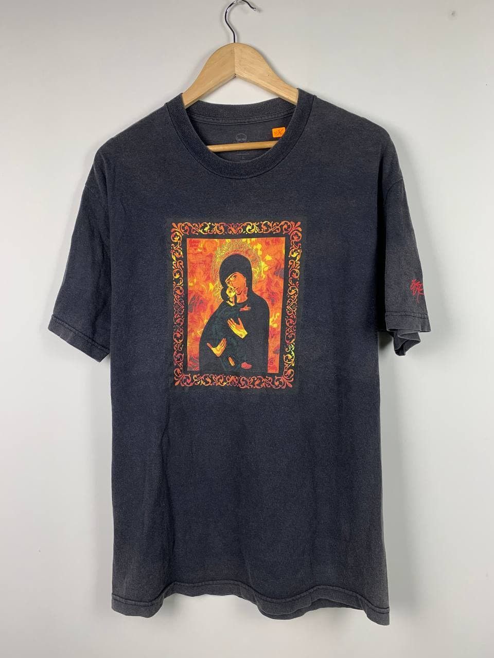 image of VTG Sun Faded Ssur Photo Tee Streetwear Tshirt in Black, Men's (Size Large)