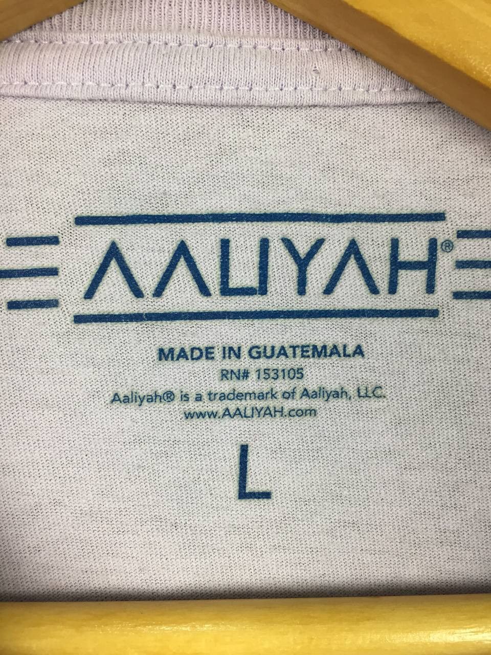 Rap Tees Aaliyah Rock The Boat Solo Singer Rap Tees Size US L / EU 52-54 / 3 - 4 Thumbnail