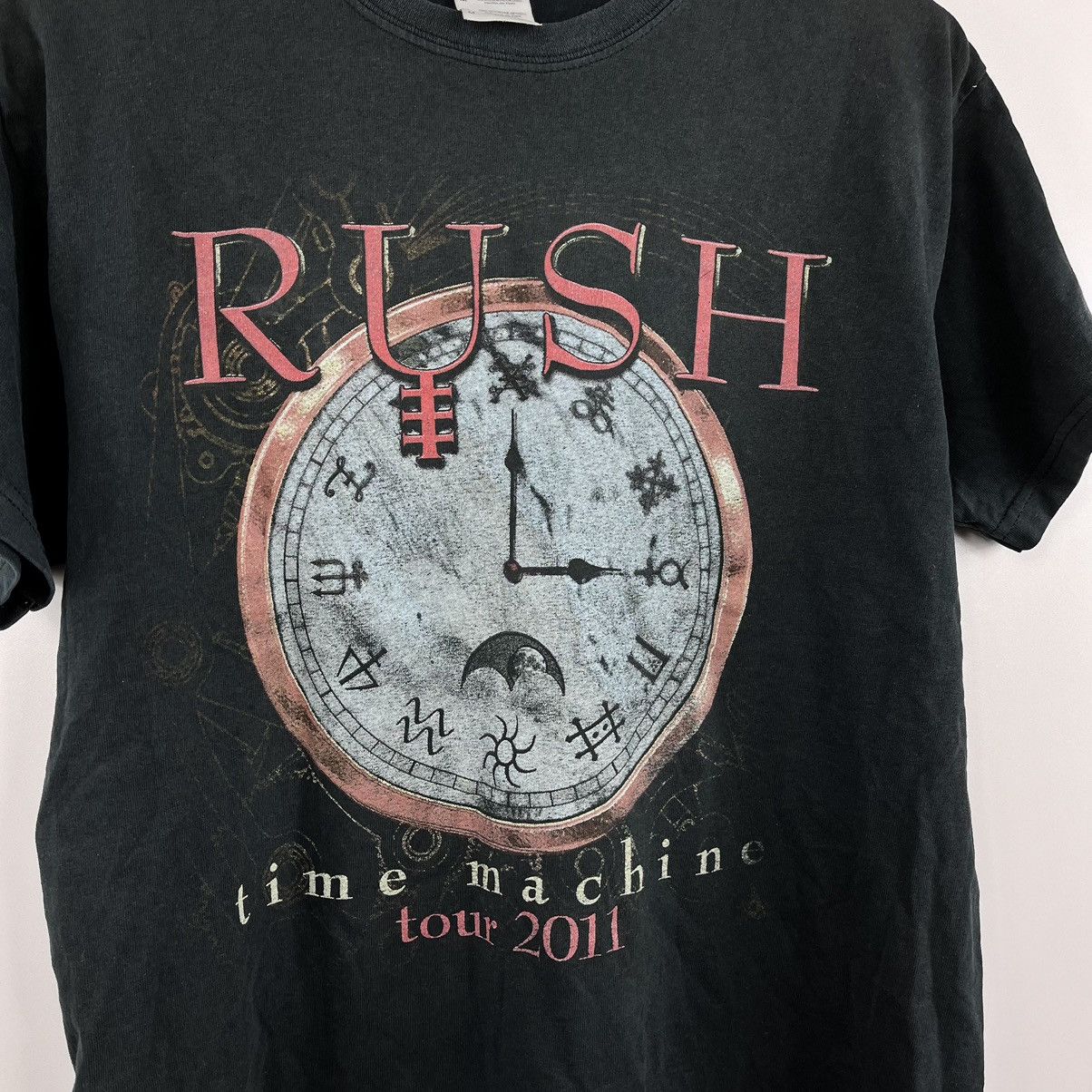 Gildan Vtg Gildan Rush Time Machine 2011 Big Logo TShirt Navy SizeM Size US M / EU 48-50 / 2 - 5 Thumbnail