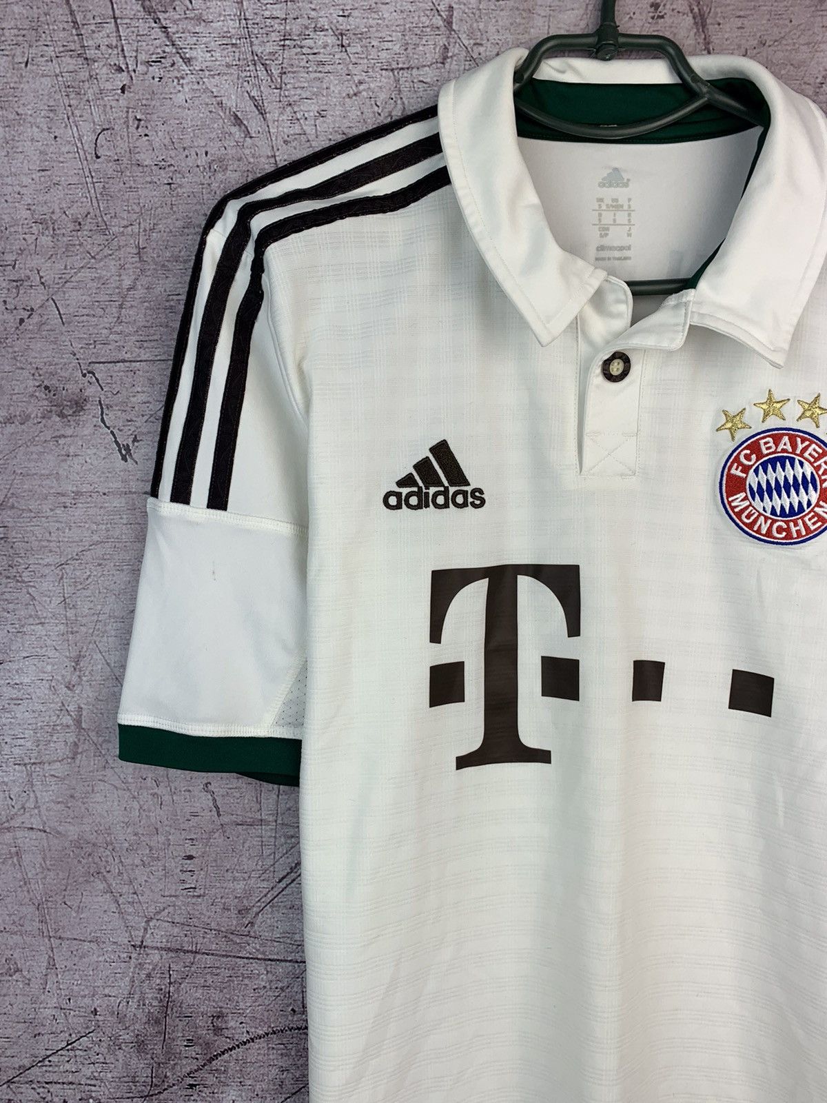 Adidas Bayern Munich Football Shirt Soccer Jersey Tee Size US S / EU 44-46 / 1 - 2 Thumbnail