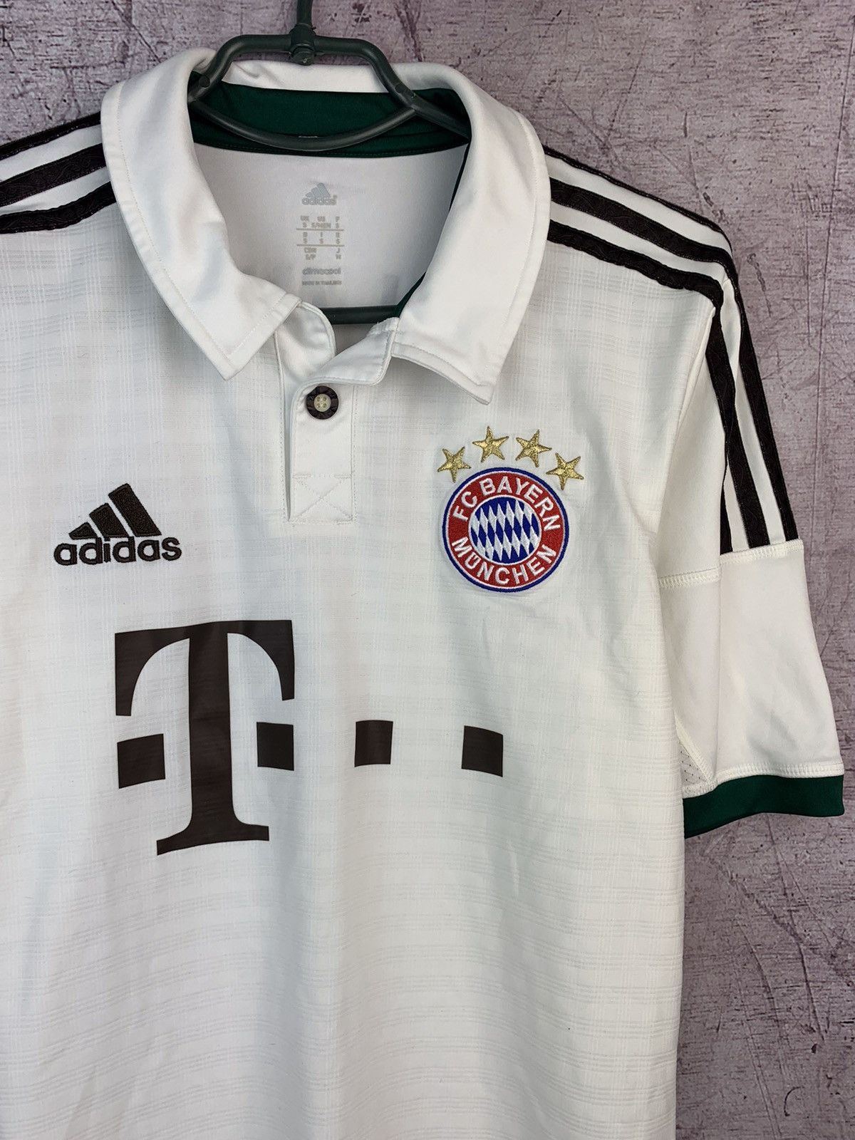 Adidas Bayern Munich Football Shirt Soccer Jersey Tee Size US S / EU 44-46 / 1 - 3 Thumbnail