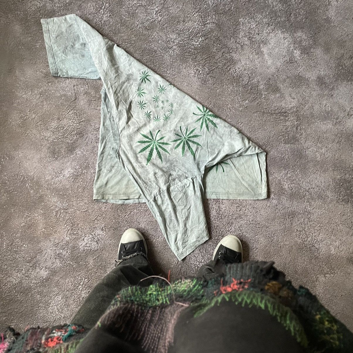 Vintage Vintage Y2K Sun Faded Graphic Tee All Over Print Streetwear Size US XL / EU 56 / 4 - 7 Thumbnail