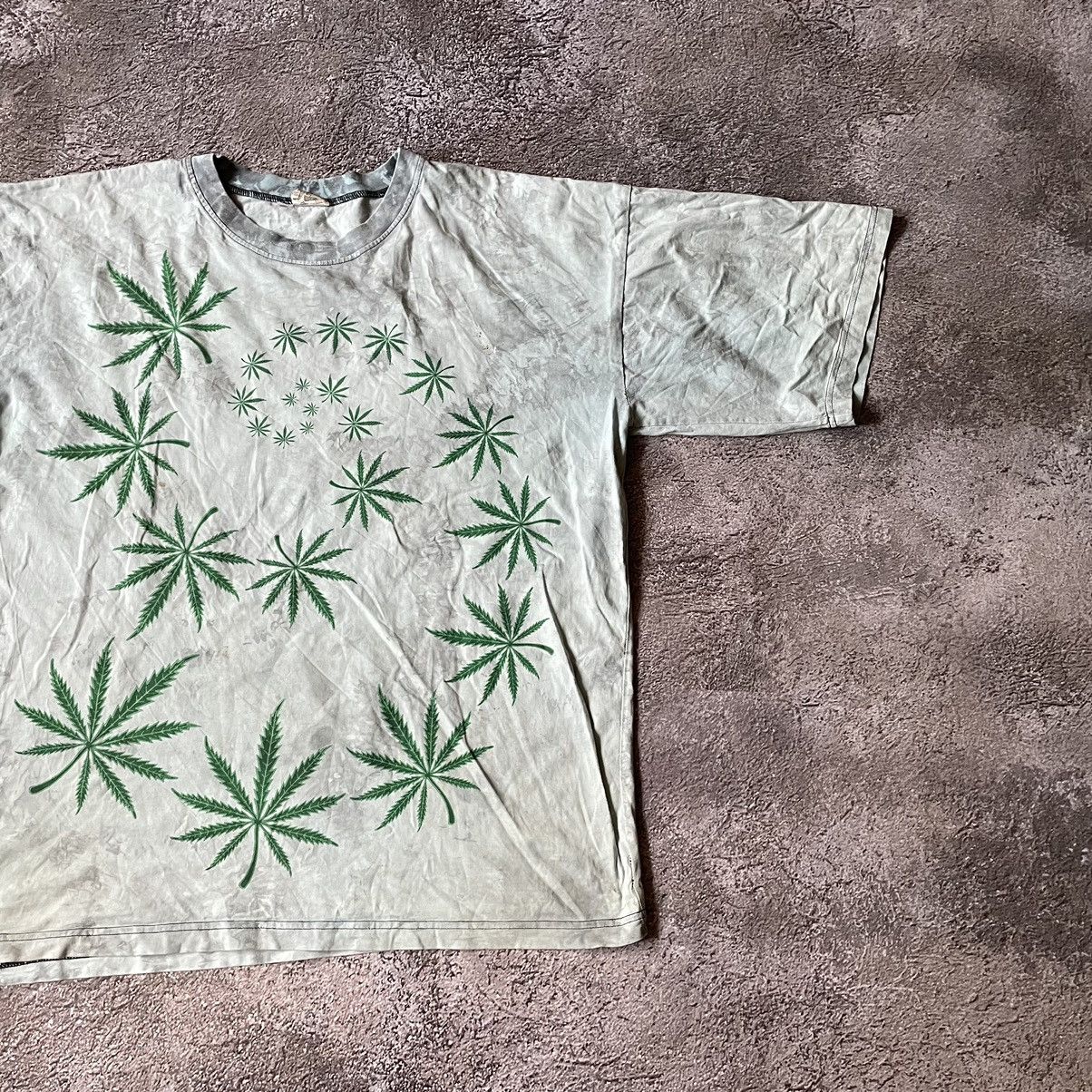 Vintage Vintage Y2K Sun Faded Graphic Tee All Over Print Streetwear Size US XL / EU 56 / 4 - 3 Thumbnail