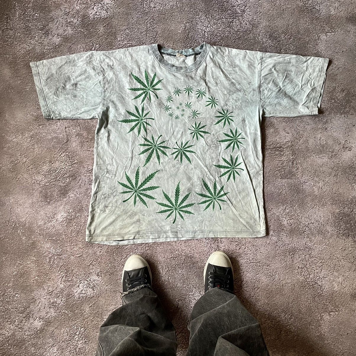 Vintage Vintage Y2K Sun Faded Graphic Tee All Over Print Streetwear Size US XL / EU 56 / 4 - 1 Thumbnail