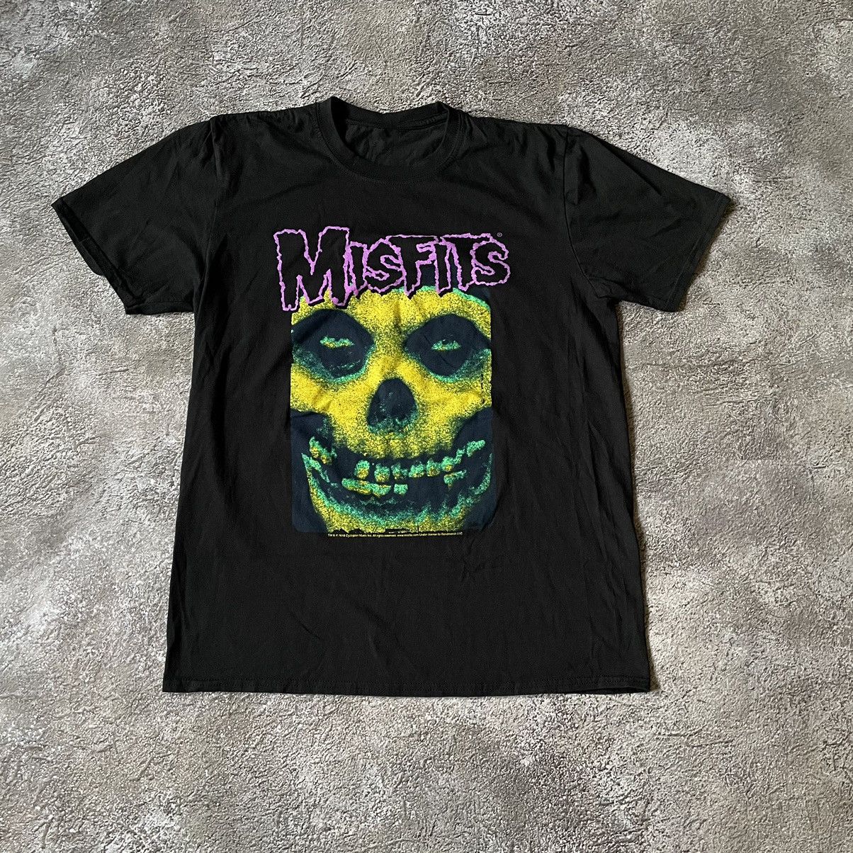 Vintage Vintage Y2K Misfits Graphic Tee Horror Punk Aesthetic Large Size US L / EU 52-54 / 3 - 2 Thumbnail