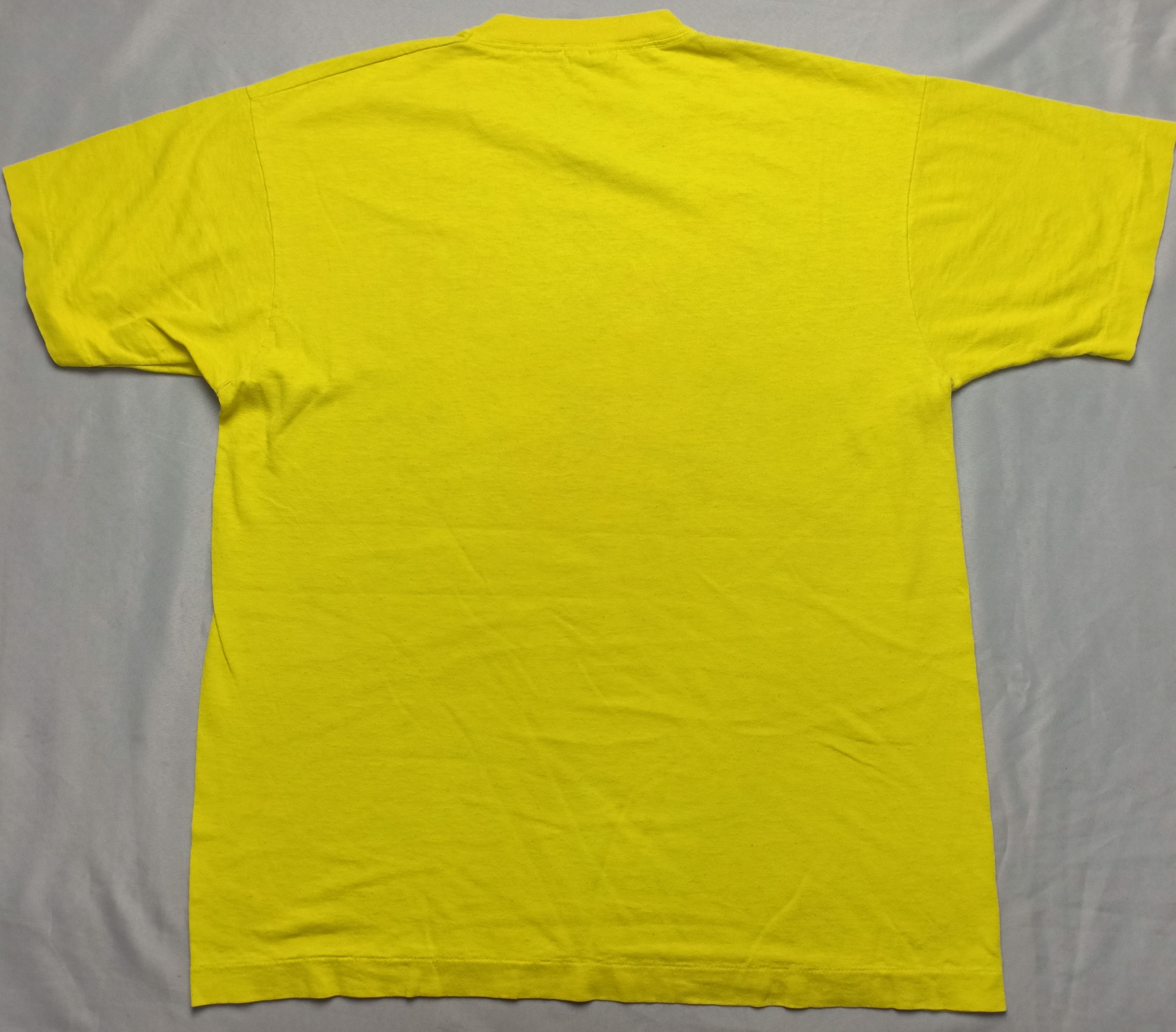 Fruit Of The Loom Vintage 80s 90s Surf Surfing Bermuda Beach Promo Tee Size US L / EU 52-54 / 3 - 8 Thumbnail