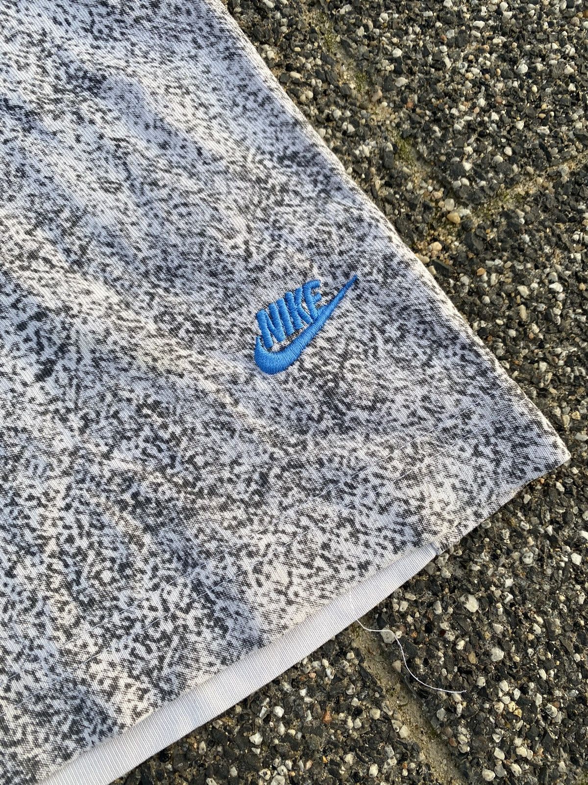 Vintage Nike 00s y2k eat sand rare tshirt Size US L / EU 52-54 / 3 - 5 Thumbnail