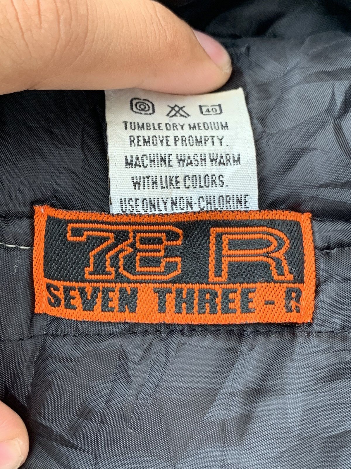 Vintage SevenThree R x Medallion Skulls Button Up Jacket Fur Hoodie Size US M / EU 48-50 / 2 - 10 Thumbnail