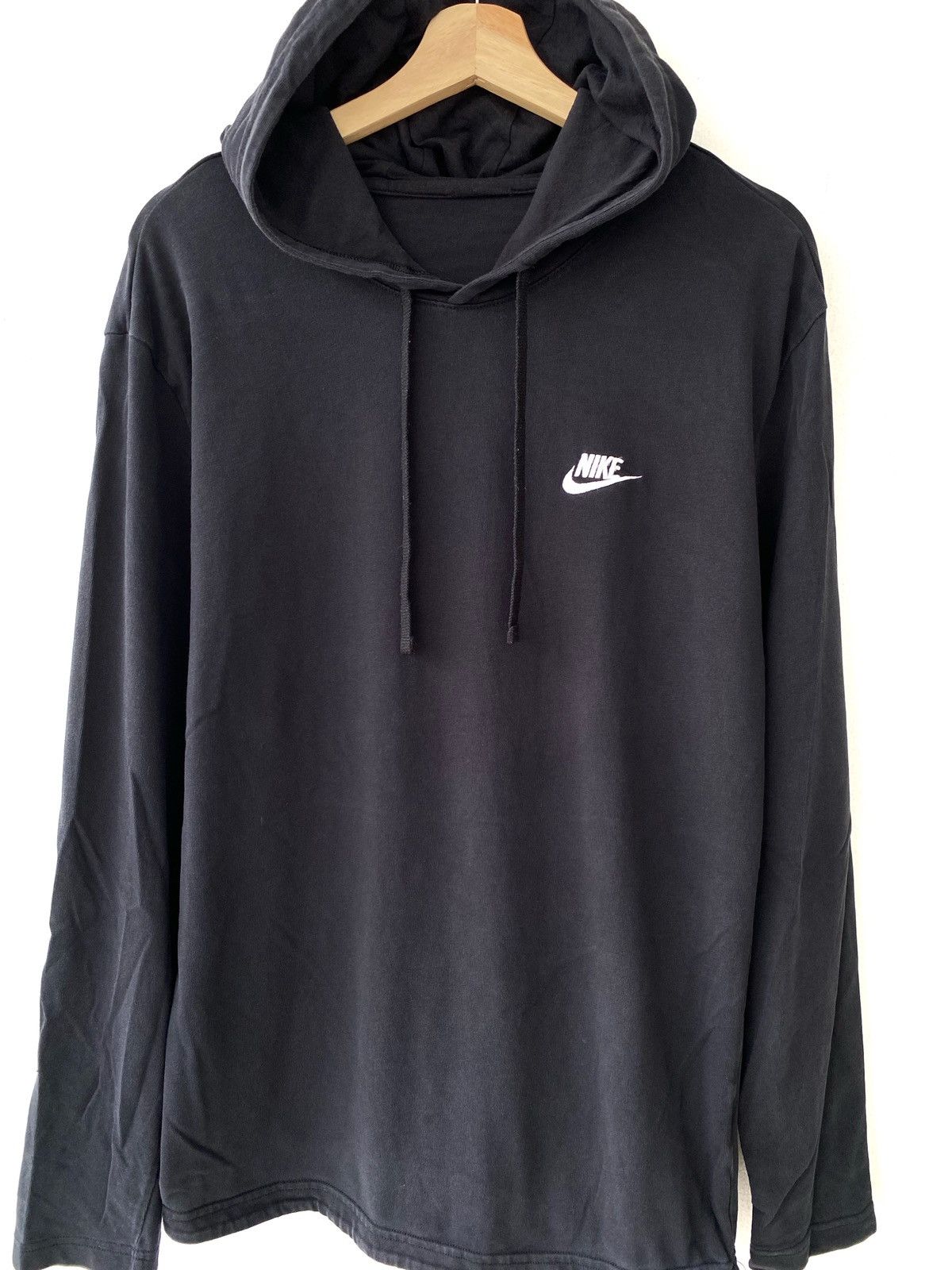 Nike Nike Small Logo Pullover Hoodies Size US M / EU 48-50 / 2 - 2 Thumbnail