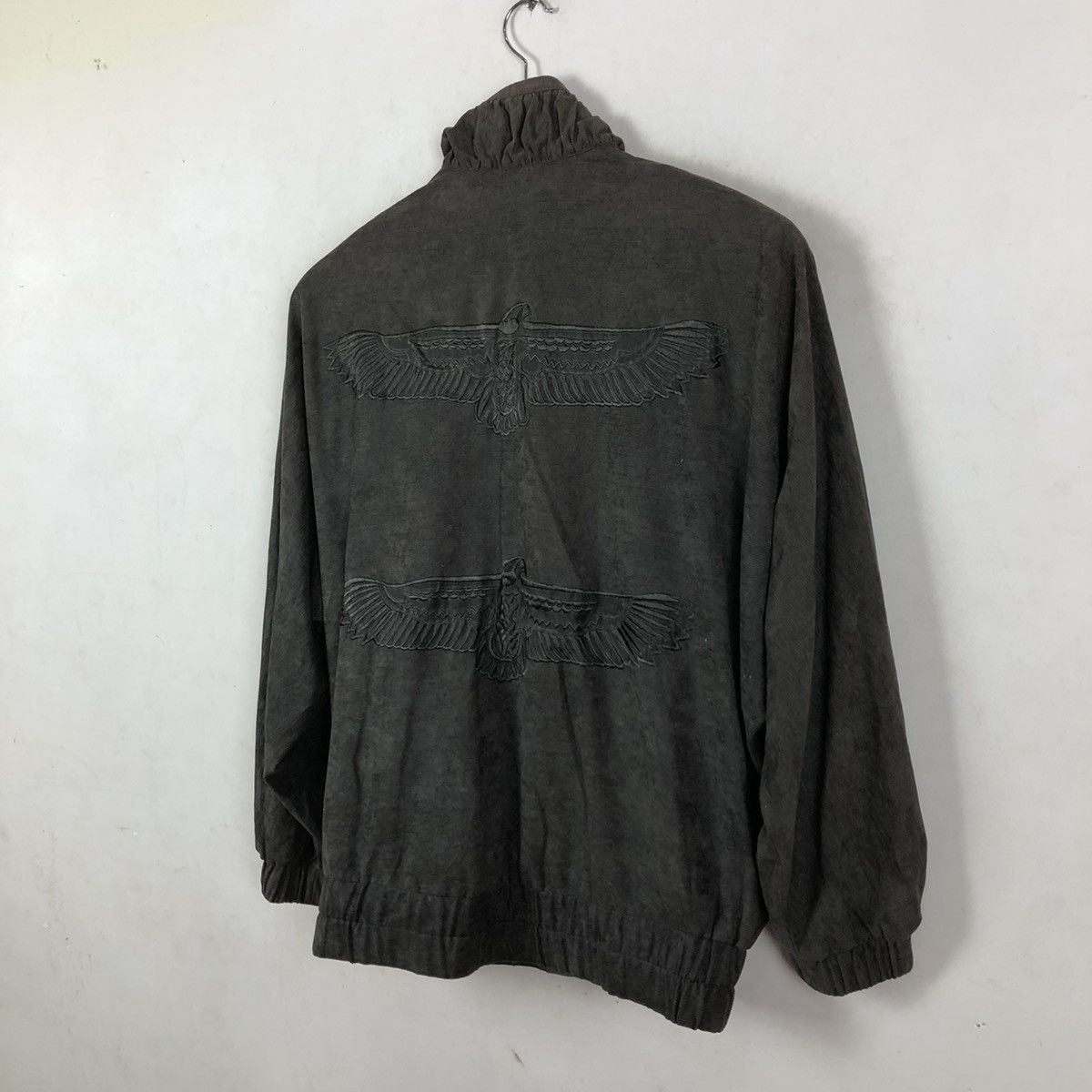Japanese Brand BIG LOGO EAGLE ZIPPER JACKET RARE DESIGN Size US M / EU 48-50 / 2 - 6 Thumbnail