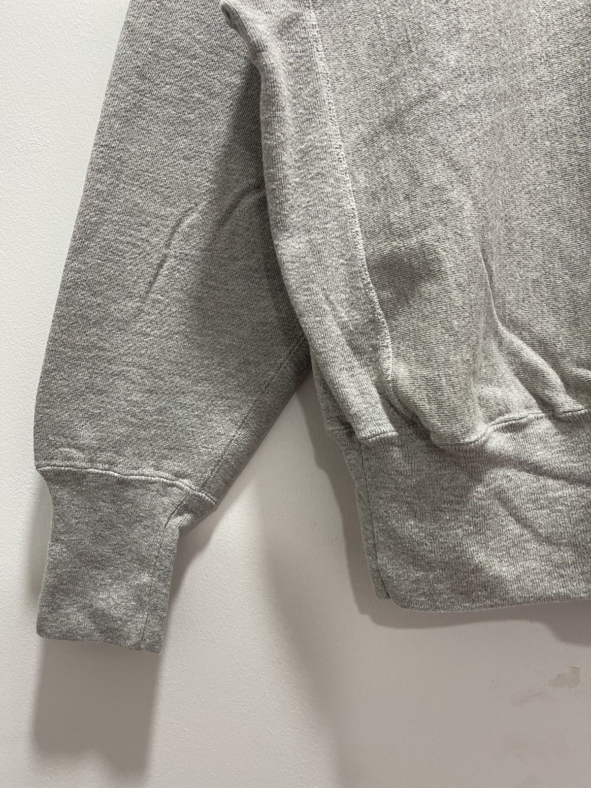 Champion VINTAGE 80s90s CHAMPION REVERSE WEAVE MINI LOGO C SWEATSHIRT Size US S / EU 44-46 / 1 - 6 Thumbnail