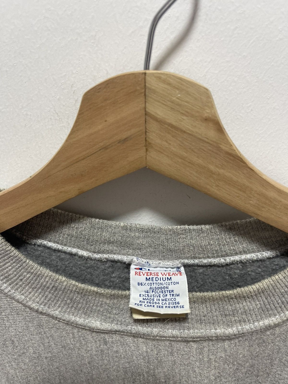 Champion VINTAGE 80s90s CHAMPION REVERSE WEAVE MINI LOGO C SWEATSHIRT Size US S / EU 44-46 / 1 - 8 Thumbnail