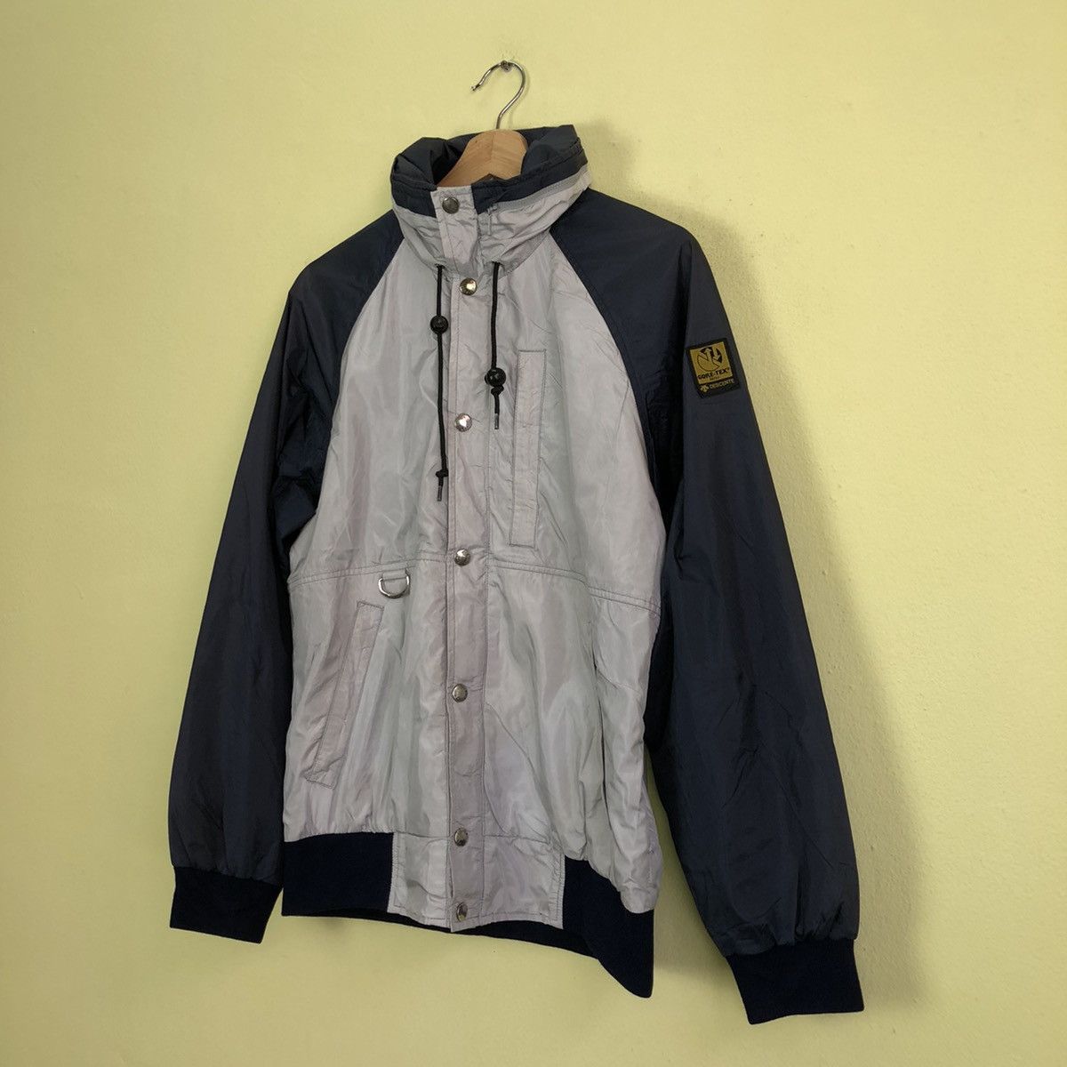 Descente Descente Gore-Tex Training Jacket Size US M / EU 48-50 / 2 - 2 Thumbnail