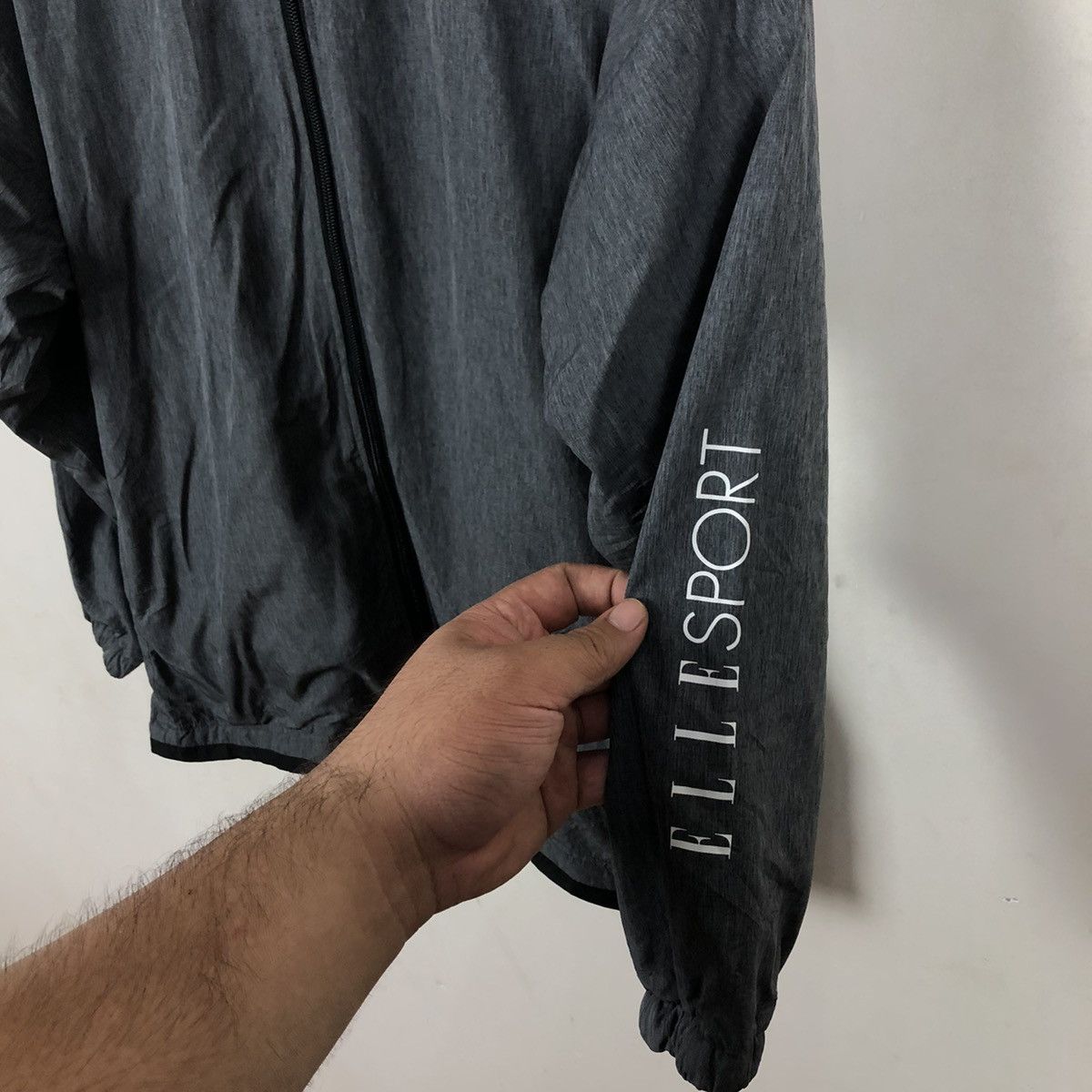 Japanese Brand SURVIVAL HOODIE JACKET ELLE SPORT NICE DESIGN Size US L / EU 52-54 / 3 - 5 Thumbnail
