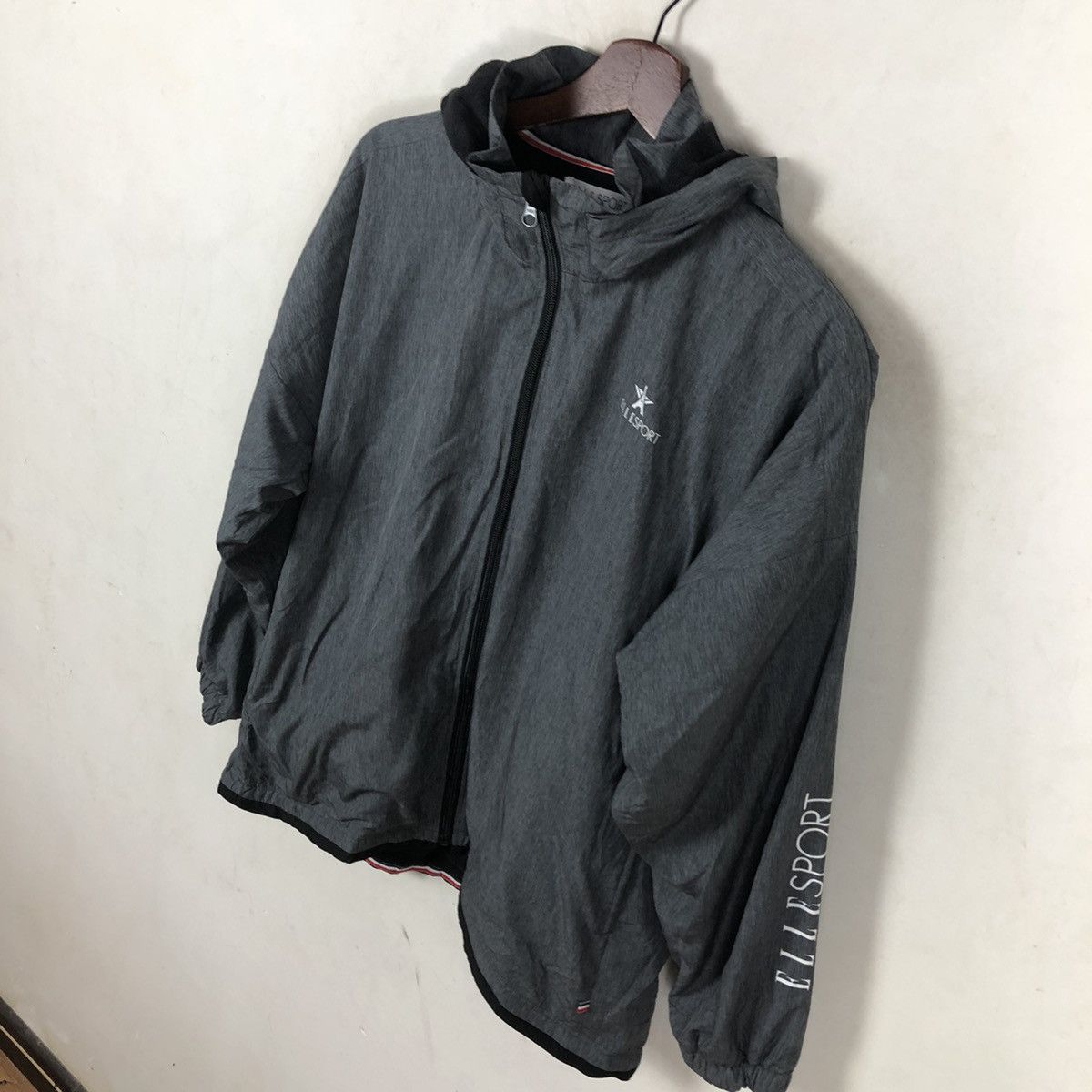 Japanese Brand SURVIVAL HOODIE JACKET ELLE SPORT NICE DESIGN Size US L / EU 52-54 / 3 - 4 Thumbnail