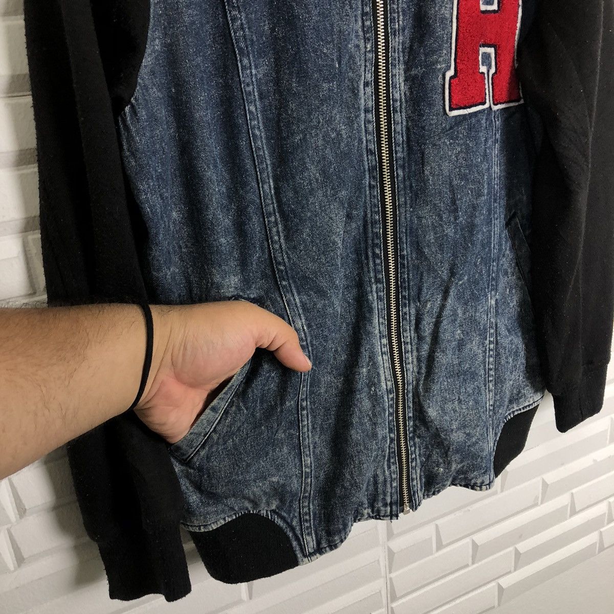 Japanese Brand VINTAGE DENIM VARSITY JACKET BIG LOGO BROWNY Size US M / EU 48-50 / 2 - 9 Thumbnail