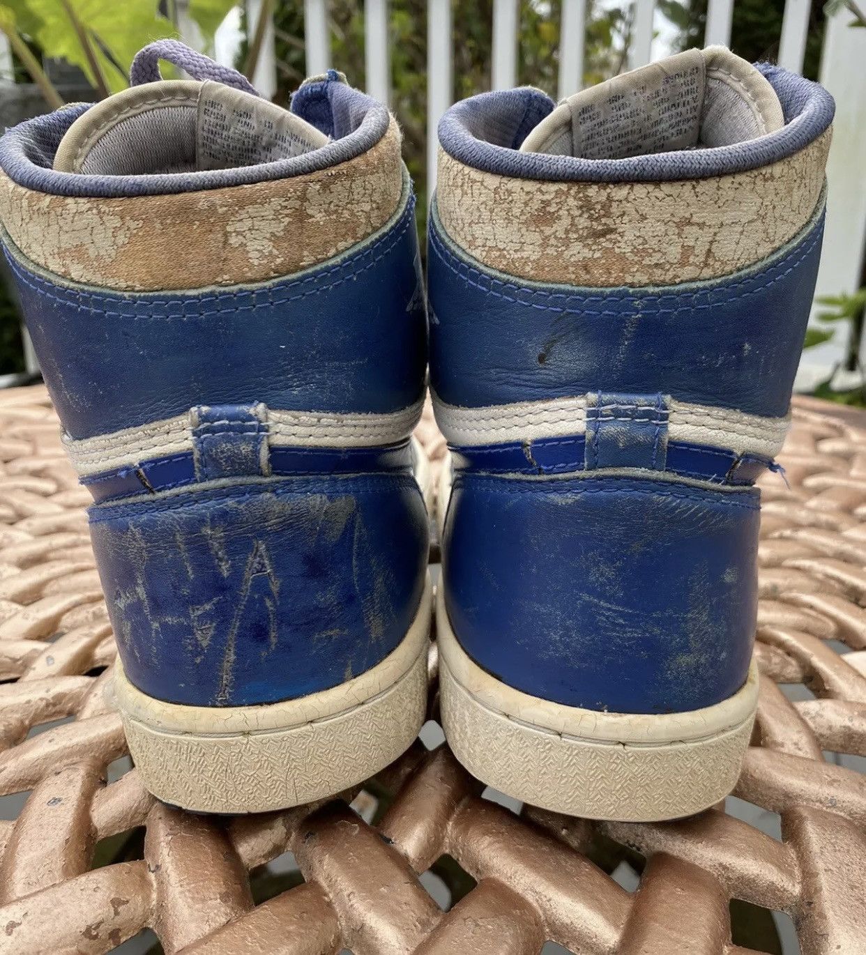 Jordan Brand Jordan 1 OG Kentucky (1985) Size 11 RARE!! Size US 11 / EU 44 - 7 Thumbnail