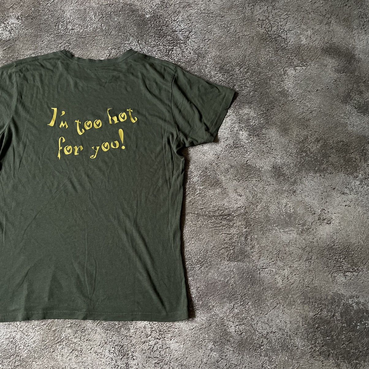 Vintage Vintage Y2K Sun Faded Graphic Tee Too Hot Olive Techwear M Size US M / EU 48-50 / 2 - 3 Thumbnail