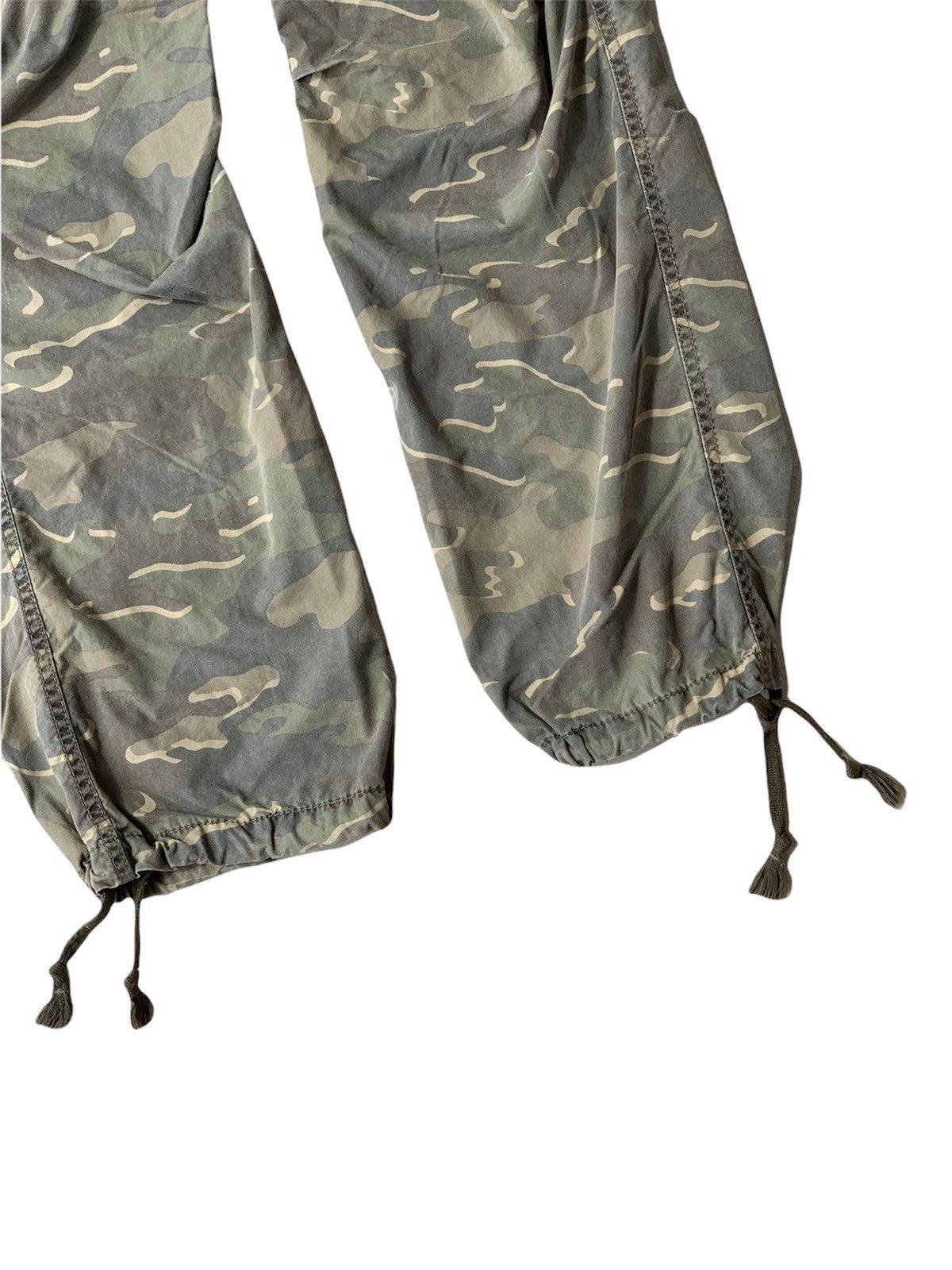 Seditionaries Uniqlo Camouflage Bondage Multi Pocket Parachute Cargo Pant Size US 30 / EU 46 - 5 Thumbnail