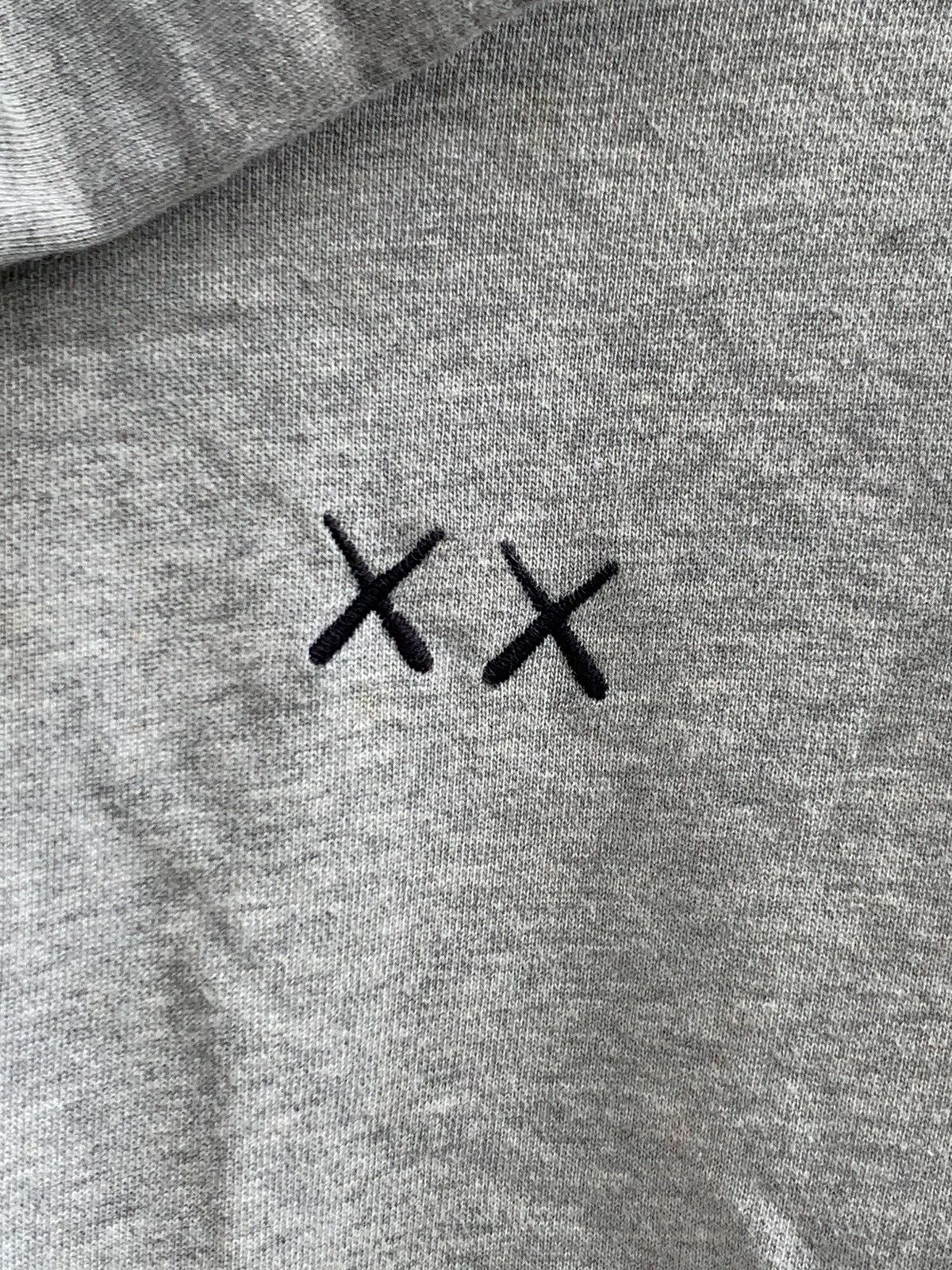 Kaws × Uniqlo Kaws x Sesame Street Pullover Hoodies Size US S / EU 44-46 / 1 - 4 Thumbnail