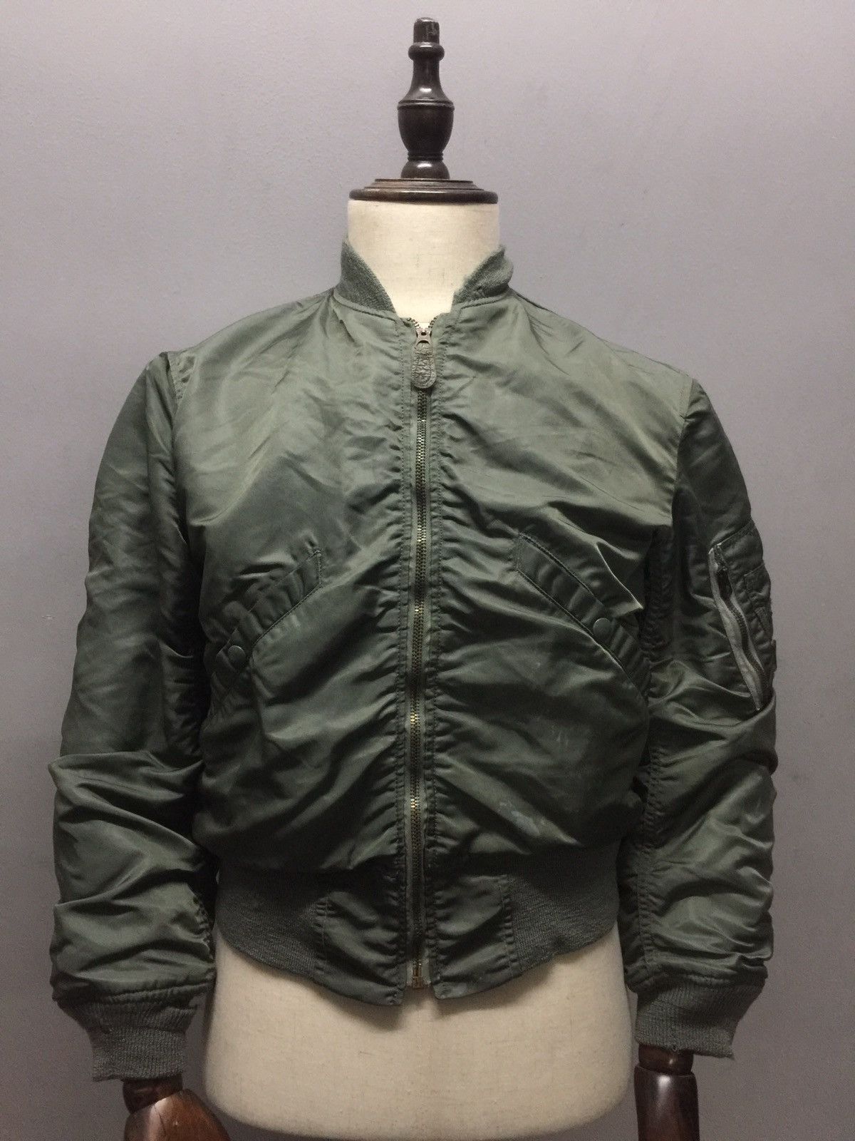 Alpha Industries Vintage USAF L2B Flight Jacket Nam War Size Small Size US S / EU 44-46 / 1 - 1 Thumbnail