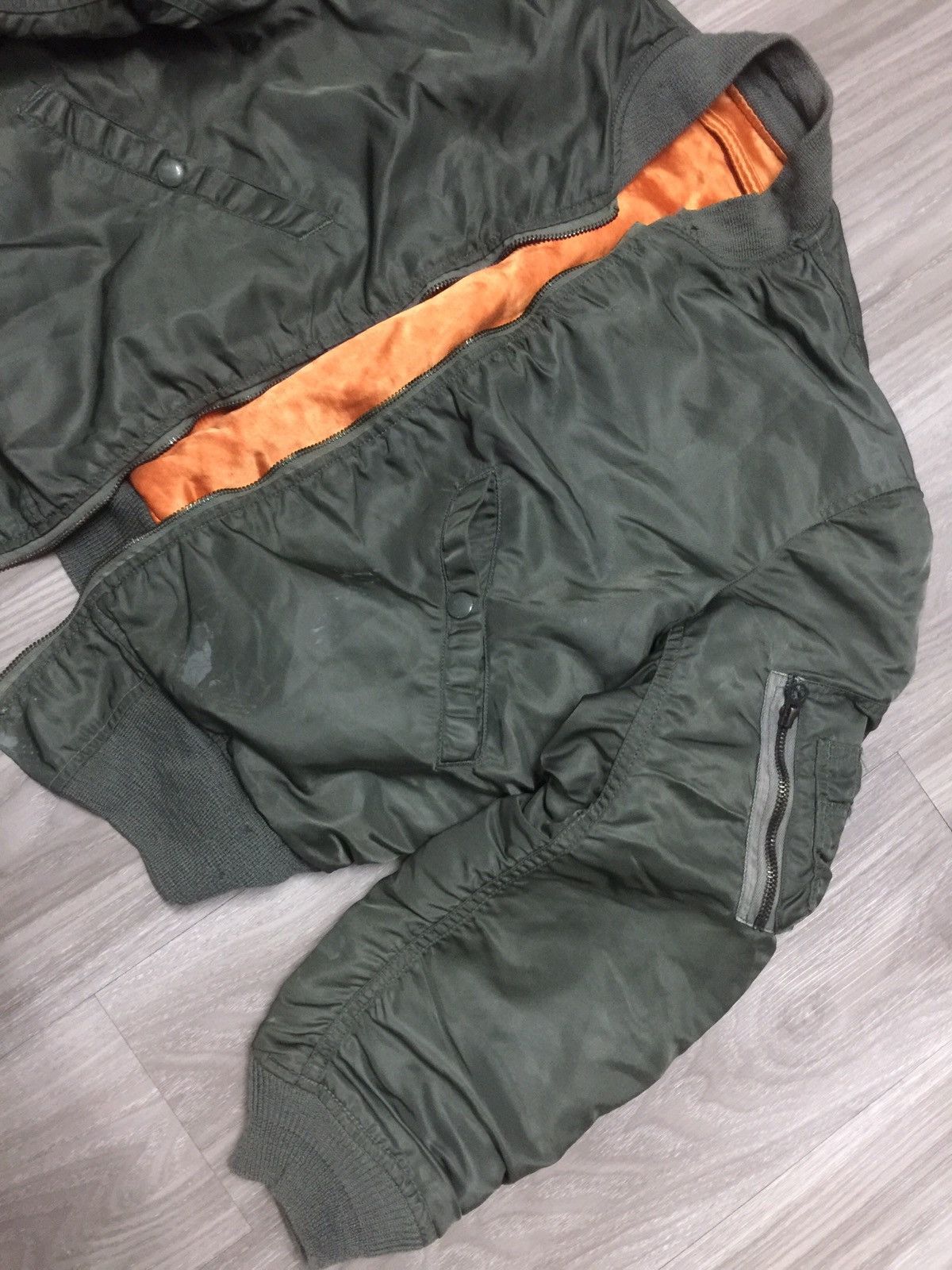 Alpha Industries Vintage USAF L2B Flight Jacket Nam War Size Small Size US S / EU 44-46 / 1 - 5 Thumbnail