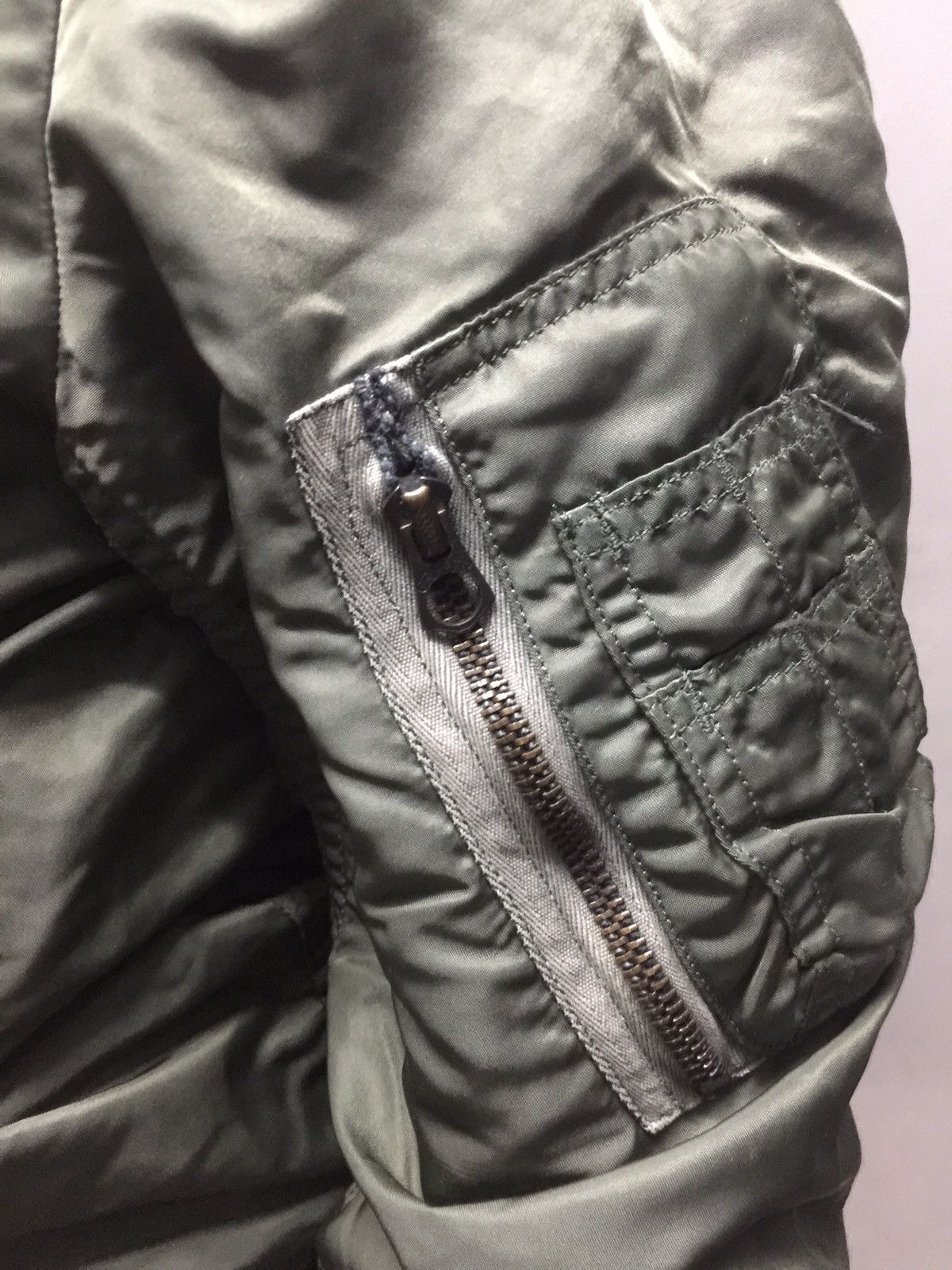 Alpha Industries Vintage USAF L2B Flight Jacket Nam War Size Small Size US S / EU 44-46 / 1 - 12 Thumbnail