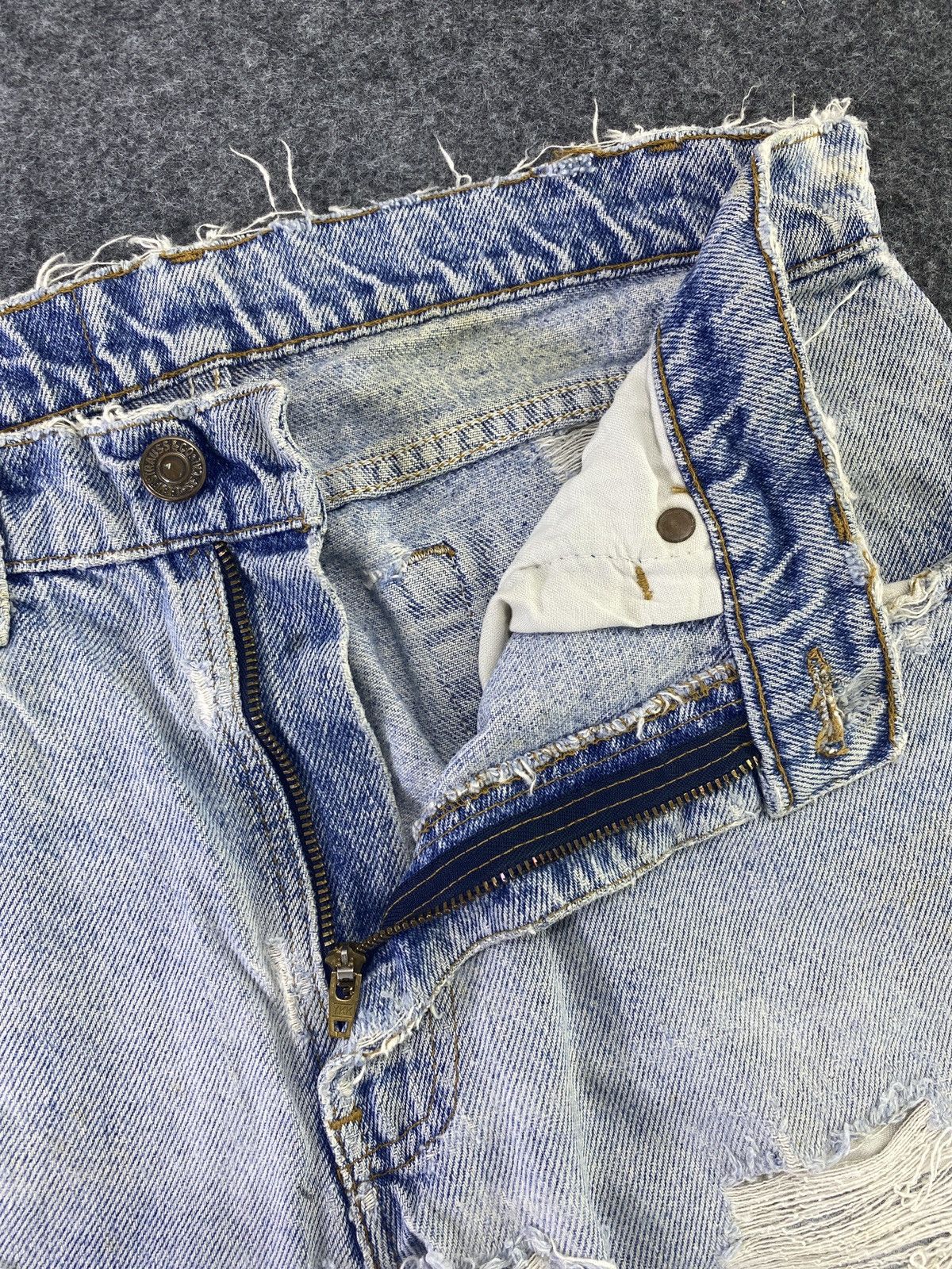 Levi's 90s Vintage Levi's 550 Distress Jeans - J583 Size US 30 / EU 46 - 3 Thumbnail
