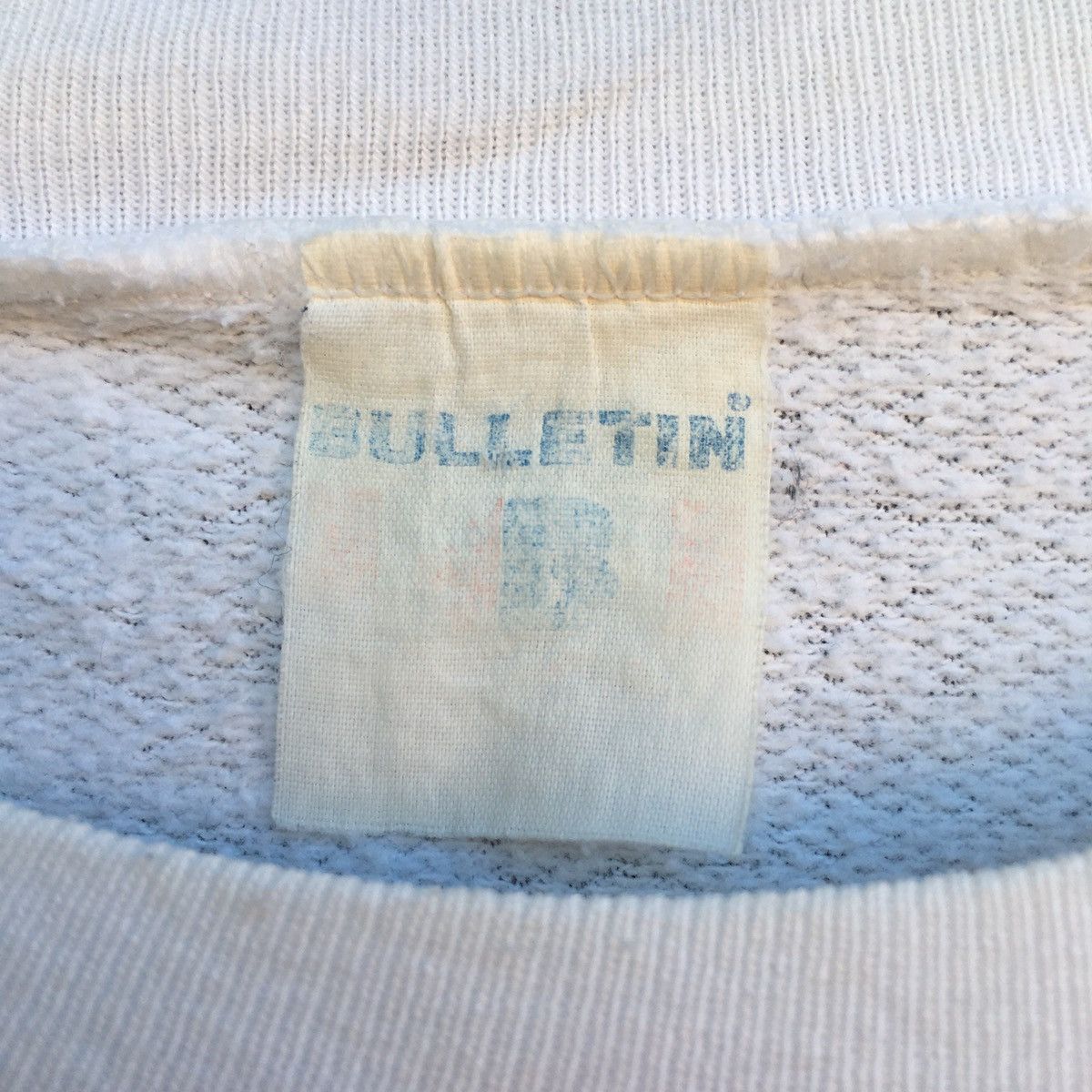 Vintage Bulletin Canada Flag Crewneck Sweatshirt