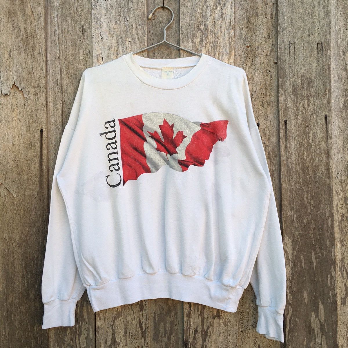 Vintage Bulletin Canada Flag Crewneck Sweatshirt