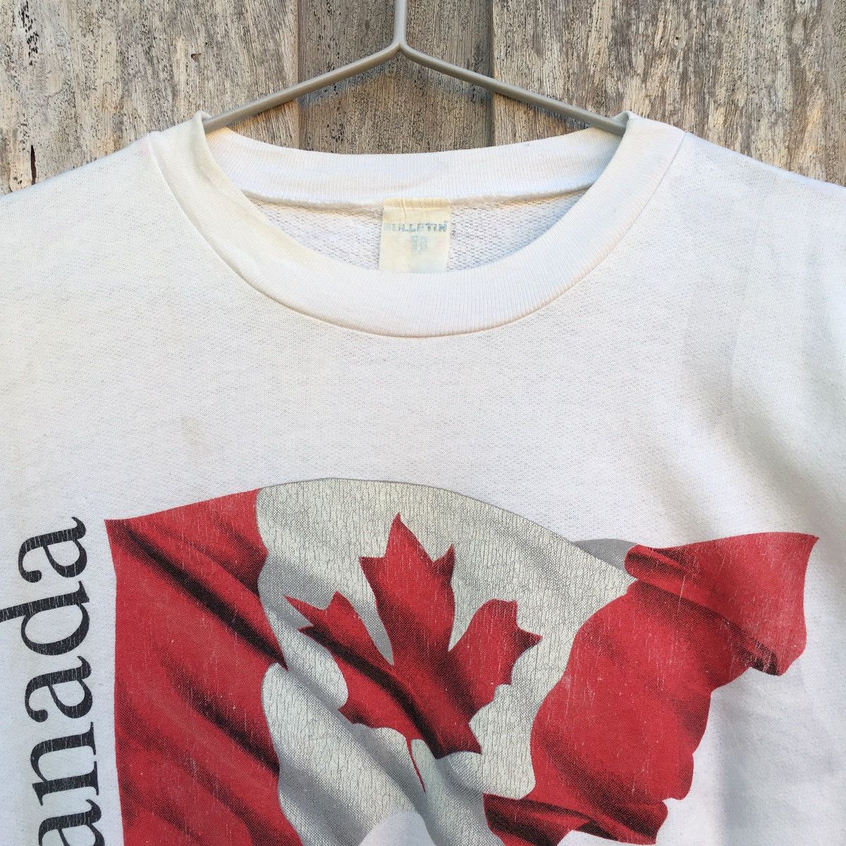 Vintage Bulletin Canada Flag Crewneck Sweatshirt